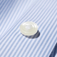 https://image.uniqlo.com/UQ/ST3/us/imagesgoods/470248/feature/usgoods_470248_feature3.jpg