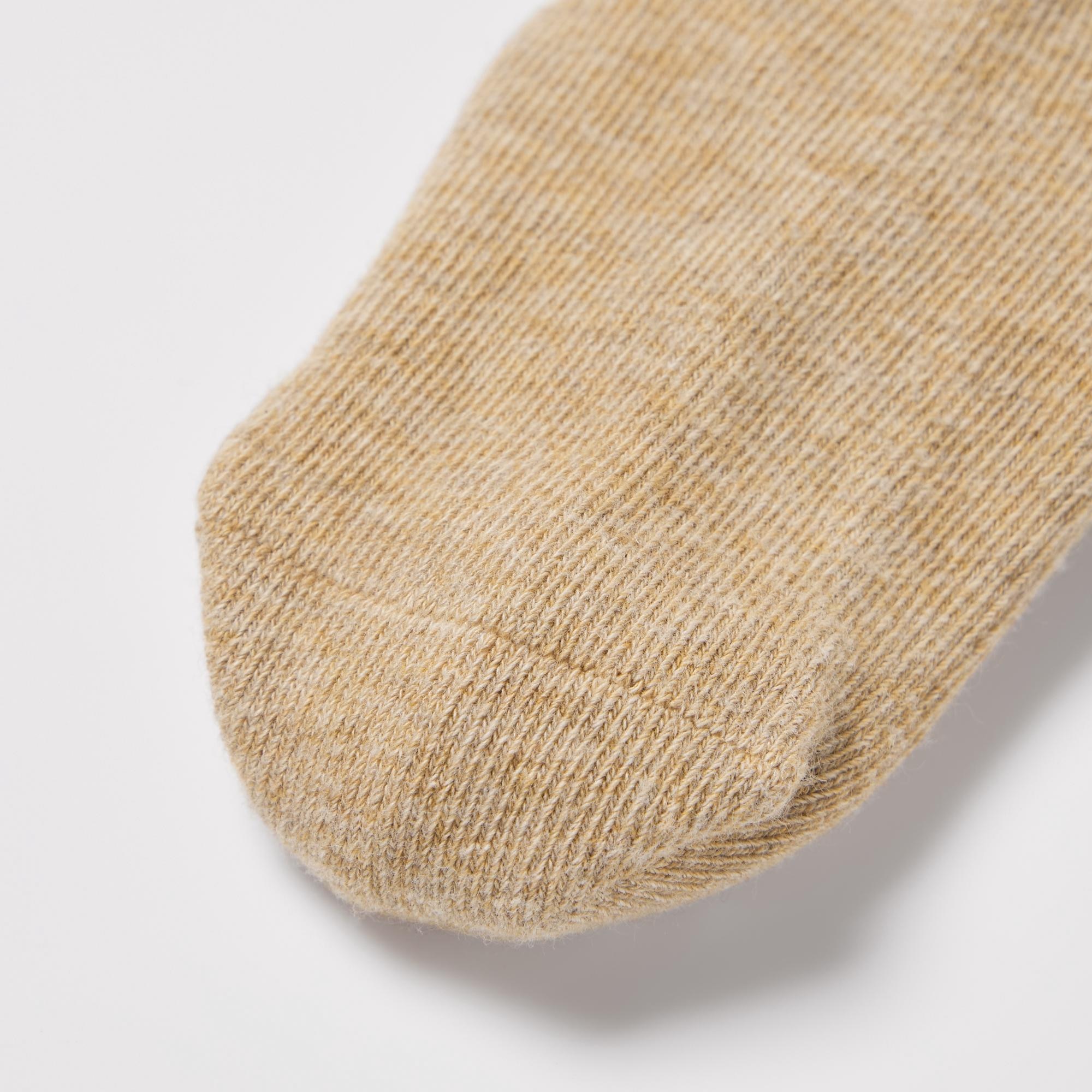 Seamless type toe design for comfort.