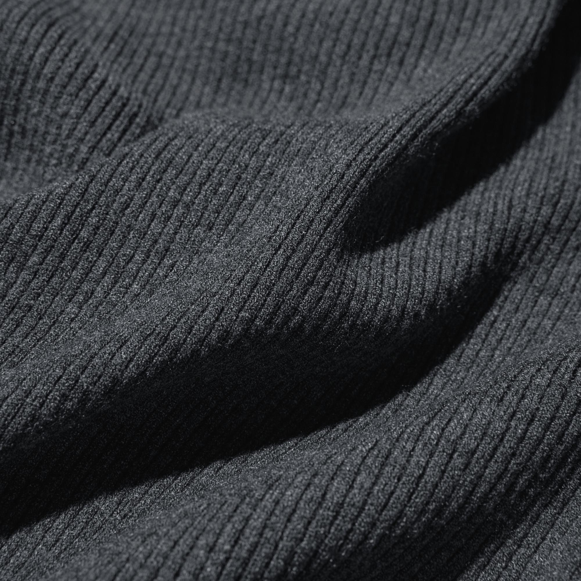 Soft and non-itchy.