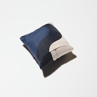 https://image.uniqlo.com/UQ/ST3/us/imagesgoods/471773003/feature/usgoods_471773003_feature1.jpg