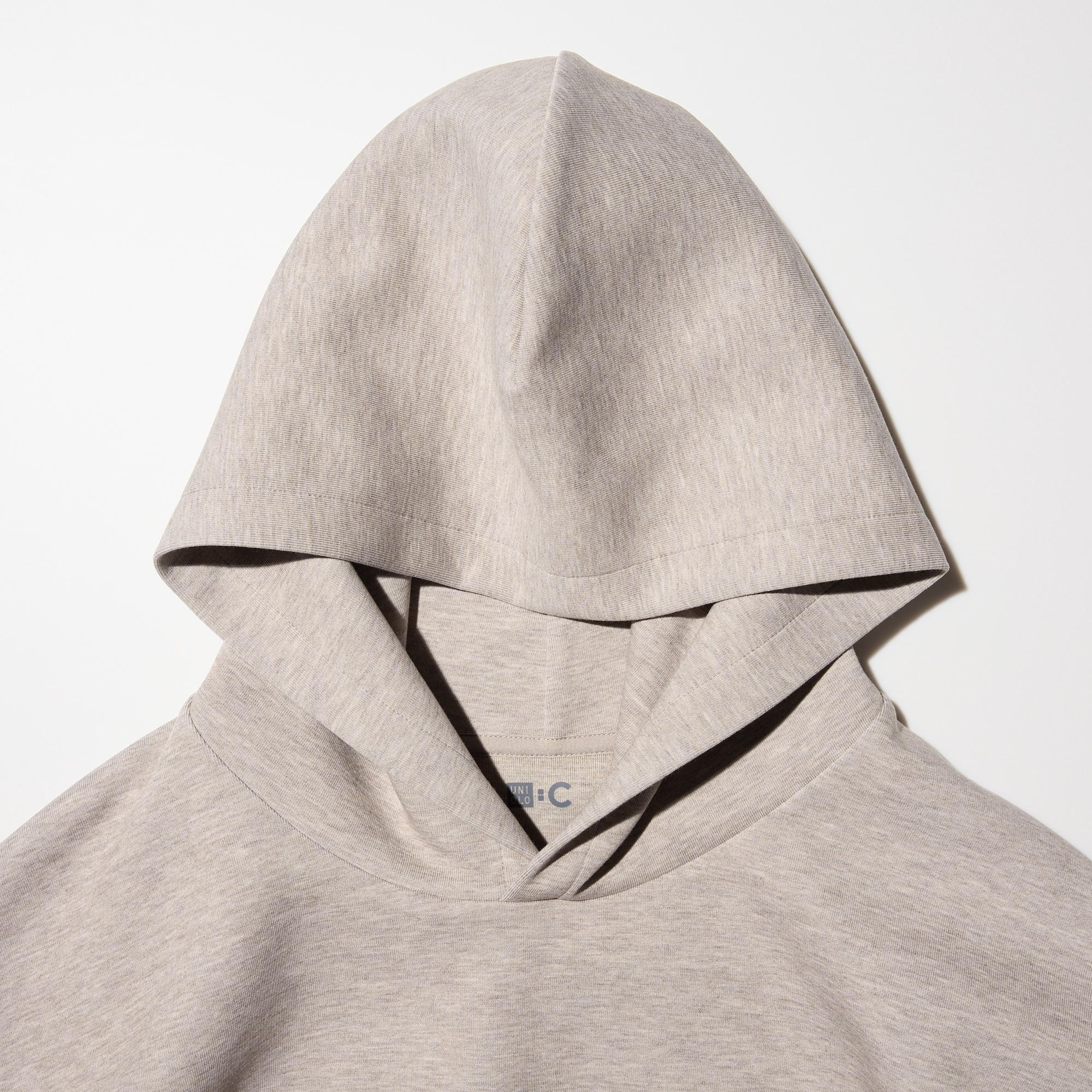 Stylish 3D hood.