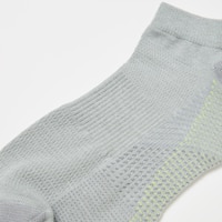 https://image.uniqlo.com/UQ/ST3/us/imagesgoods/471958/feature/usgoods_471958_feature2.jpg