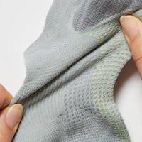 https://image.uniqlo.com/UQ/ST3/us/imagesgoods/471958/feature/usgoods_471958_feature3.jpg