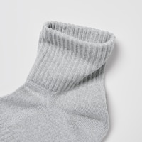 https://image.uniqlo.com/UQ/ST3/us/imagesgoods/471968/feature/usgoods_471968_feature4.jpg