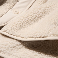 https://image.uniqlo.com/UQ/ST3/us/imagesgoods/472084/feature/usgoods_472084_feature2.jpg