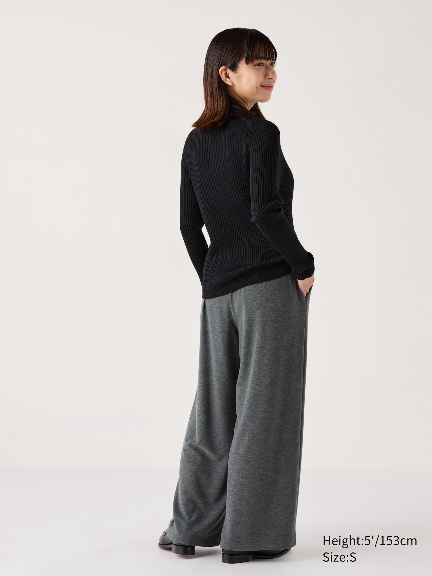 Uniqlo fuzzy pants hotsell