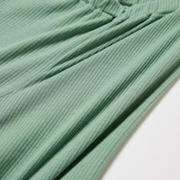 https://image.uniqlo.com/UQ/ST3/us/imagesgoods/473633/feature/usgoods_473633_feature1.jpg