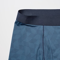 https://image.uniqlo.com/UQ/ST3/us/imagesgoods/474295/feature/usgoods_474295_feature2.jpg