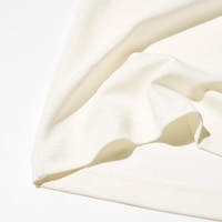 https://image.uniqlo.com/UQ/ST3/us/imagesgoods/474600/feature/usgoods_474600_feature1.jpg