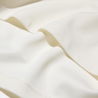 https://image.uniqlo.com/UQ/ST3/us/imagesgoods/474604/feature/usgoods_474604_feature1.jpg