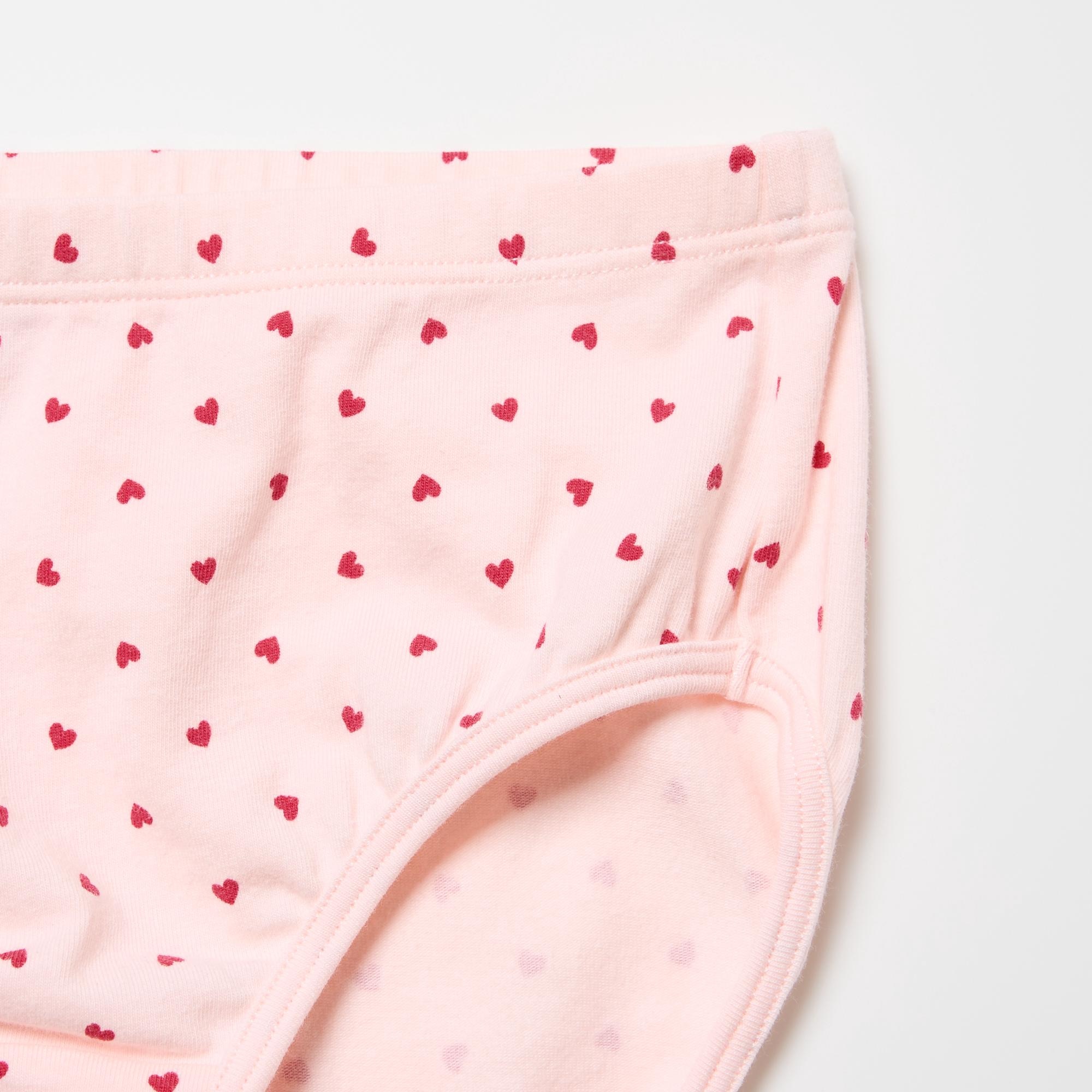 Soft elastic at the waist. Elastic does not directly contact the skin for comfort.