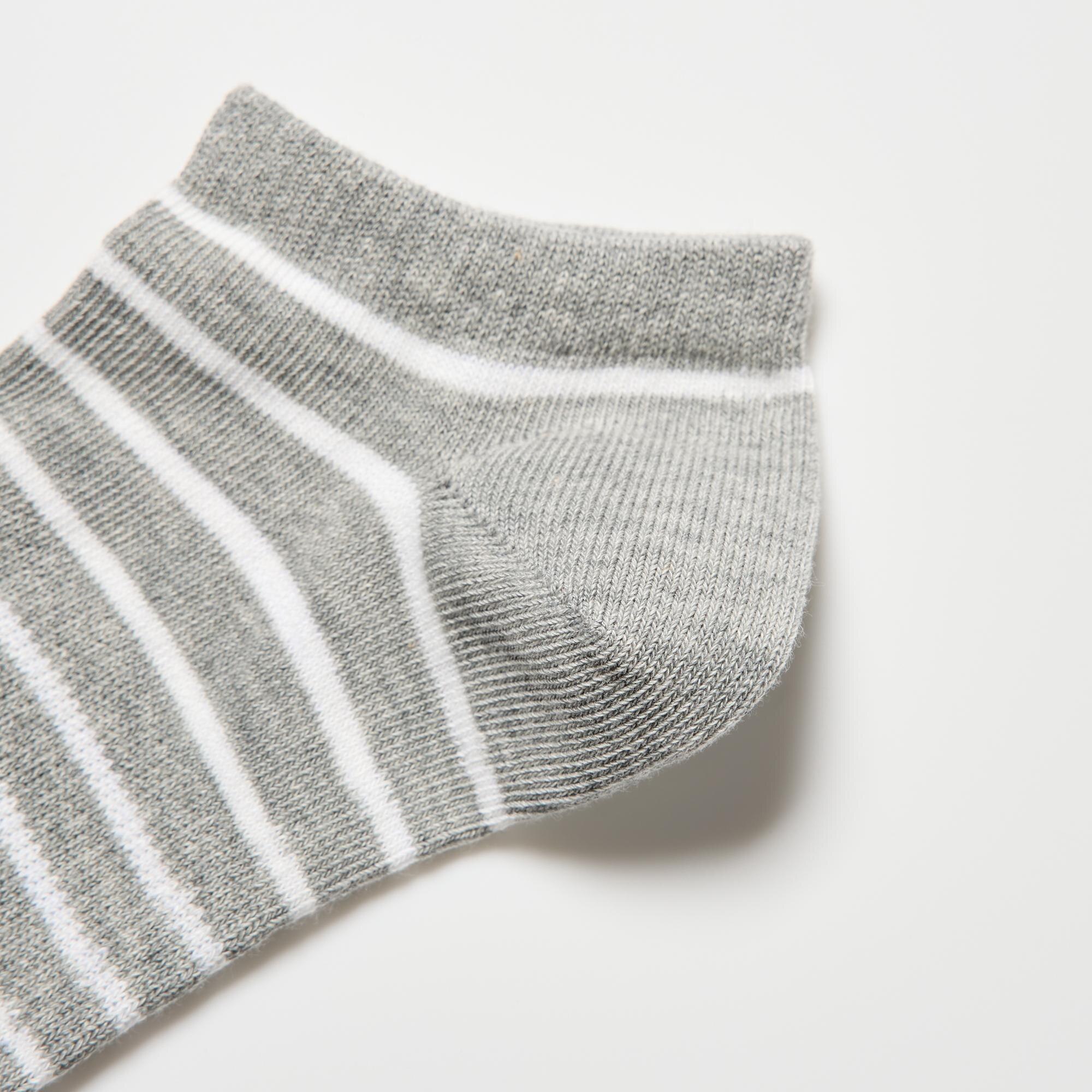 Three-dimensional design for a snug fit at the heel.
