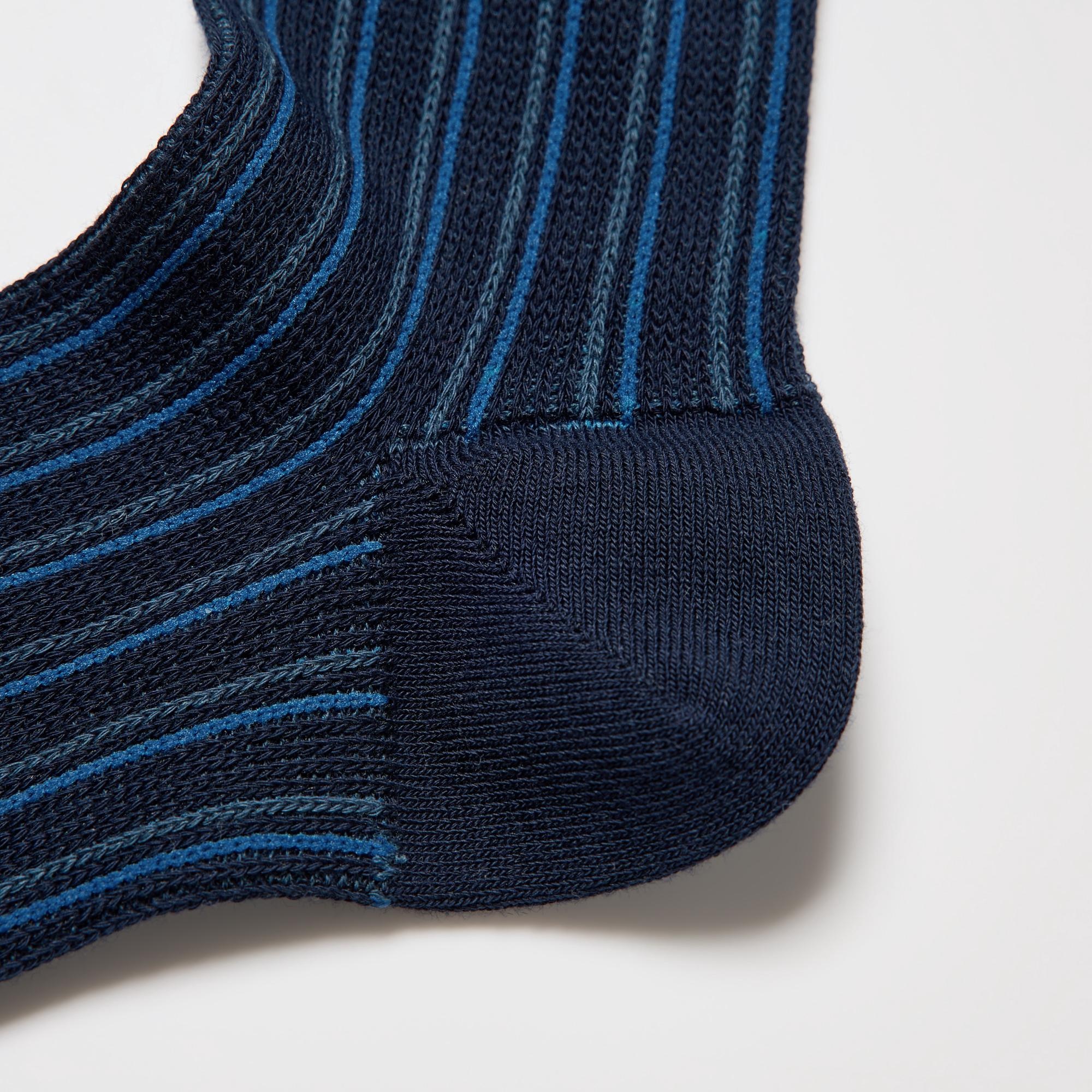 Three-dimensional heel design for a snug, secure fit.