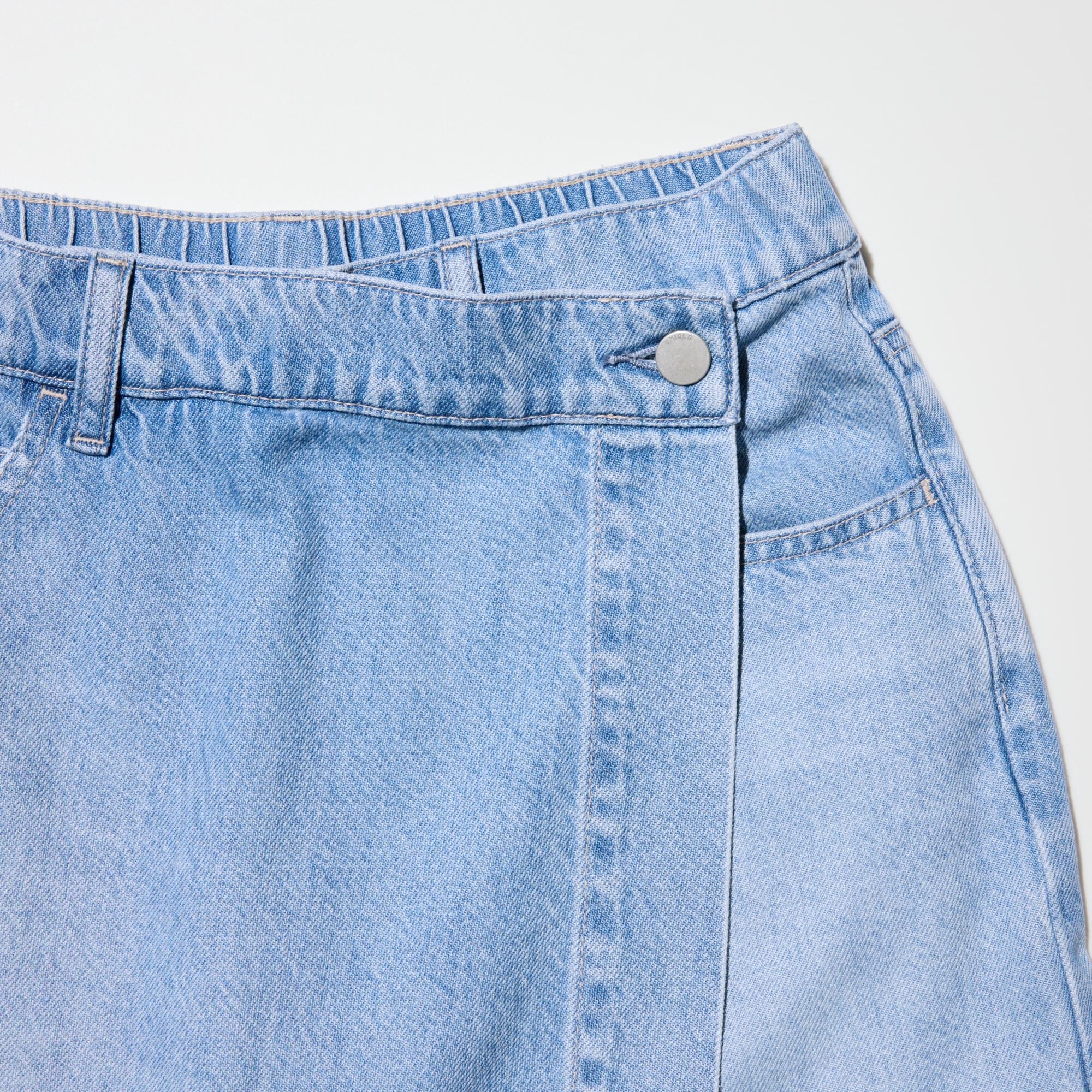 Contouring fit at the waist for easy size selection.