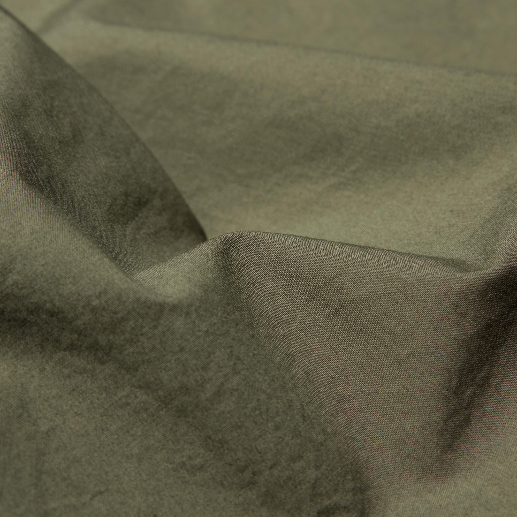 100% cotton poplin fabric with a natural texture.