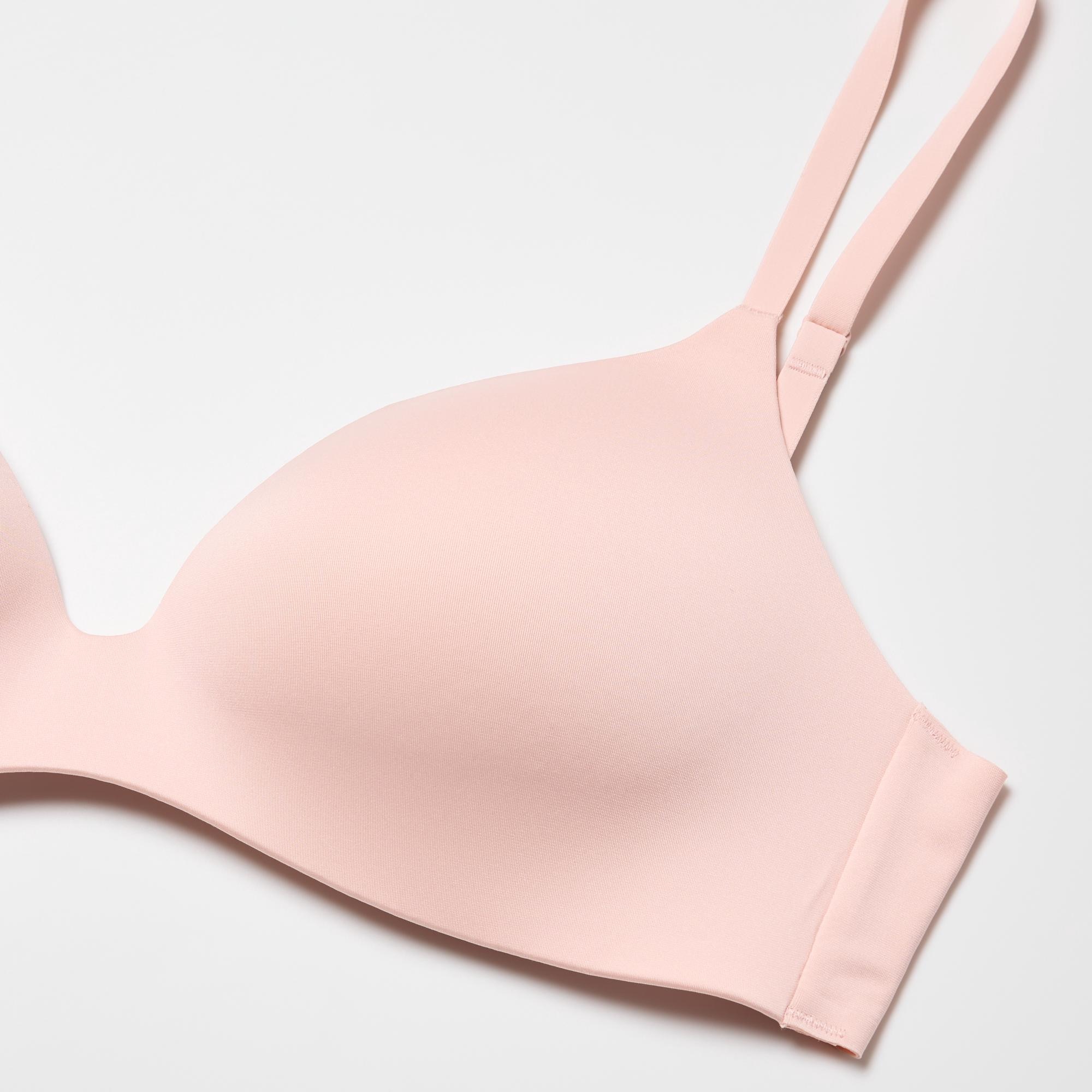 A special conforming sheet inside the cups provides a comfortable fit for every figure. Stretchy power mesh from the cups to the tips of the shoulders prevents side spillage and provides support without wires.