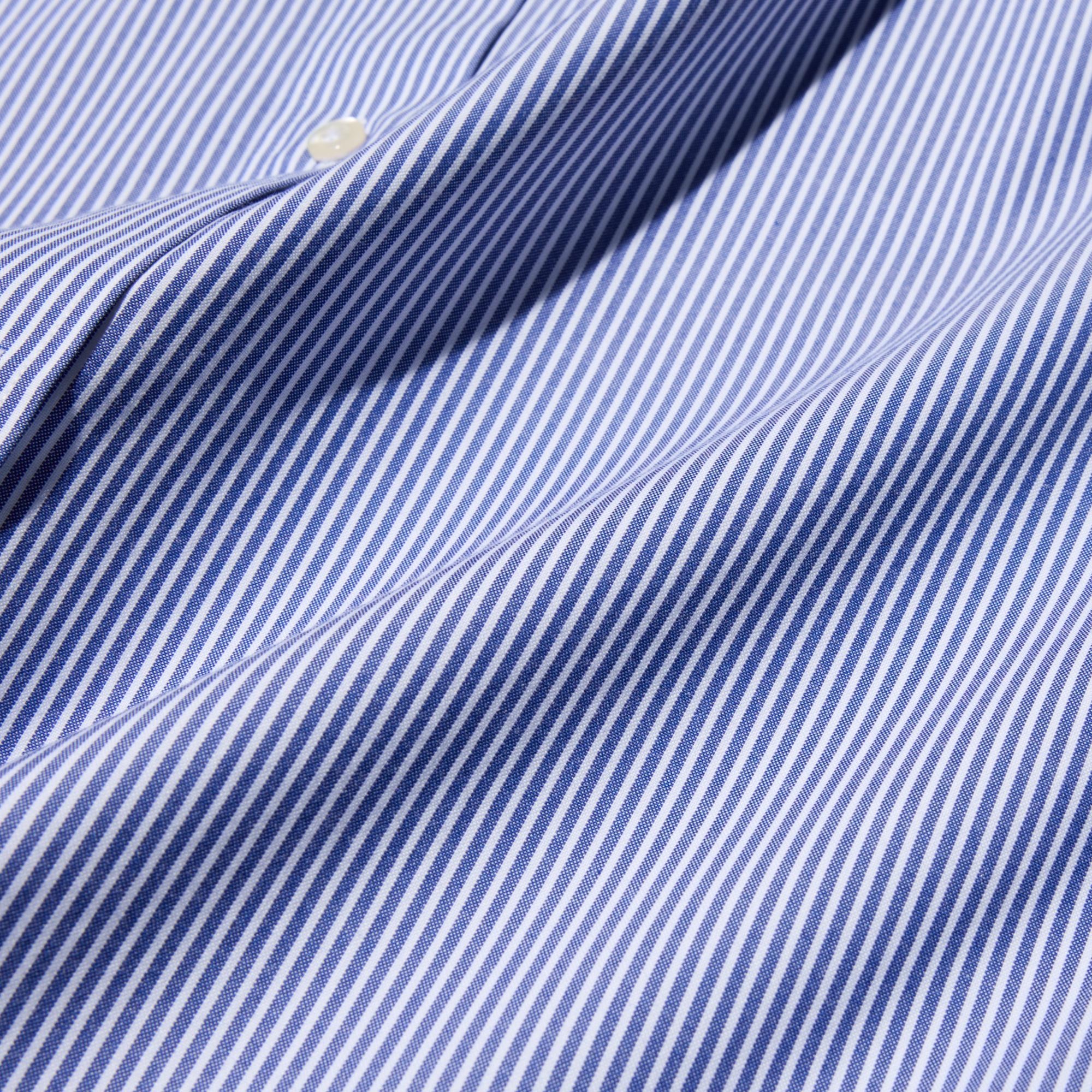 100% cotton fabric made with fine-count double-ply thread.