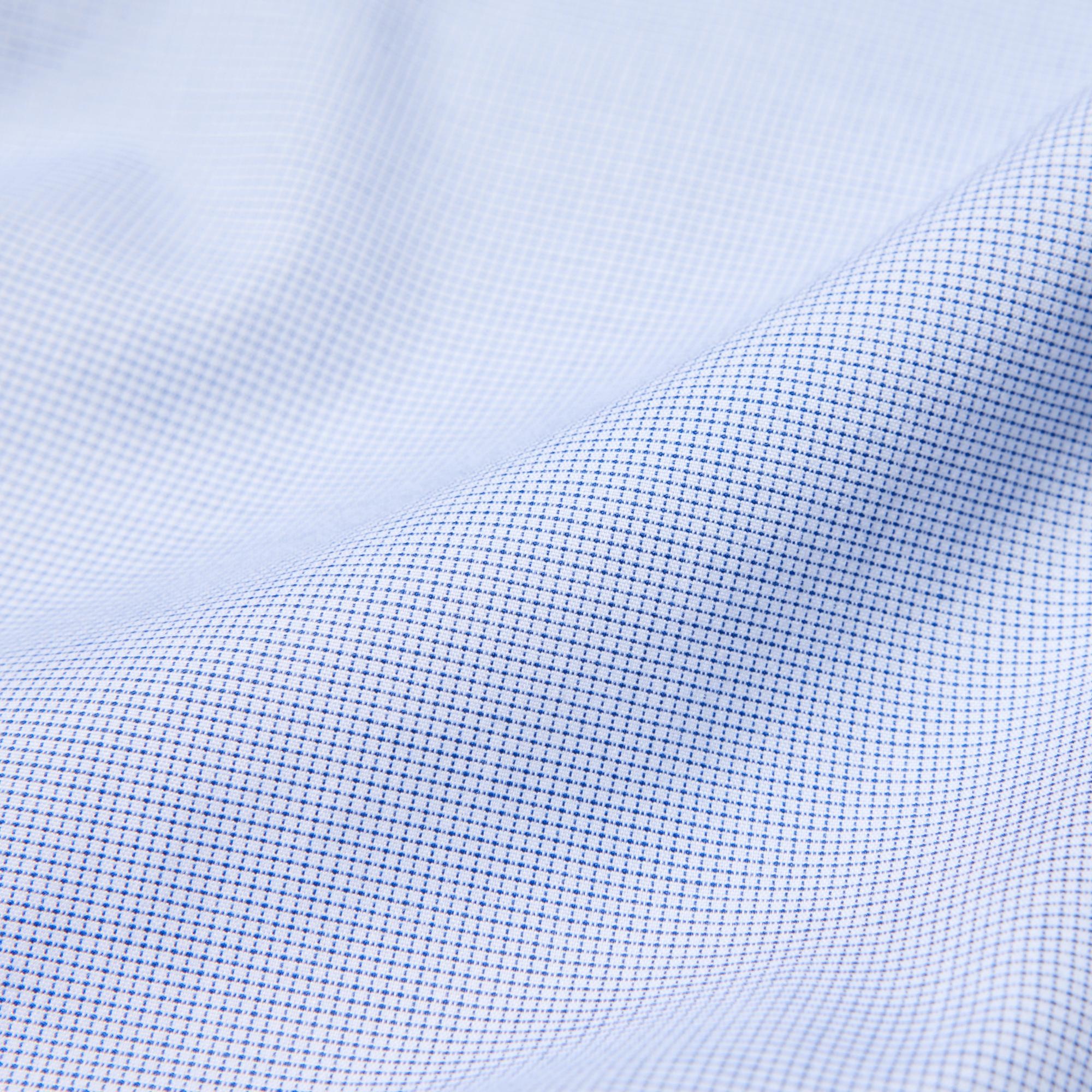 100% cotton fabric made with fine-count double-ply thread.