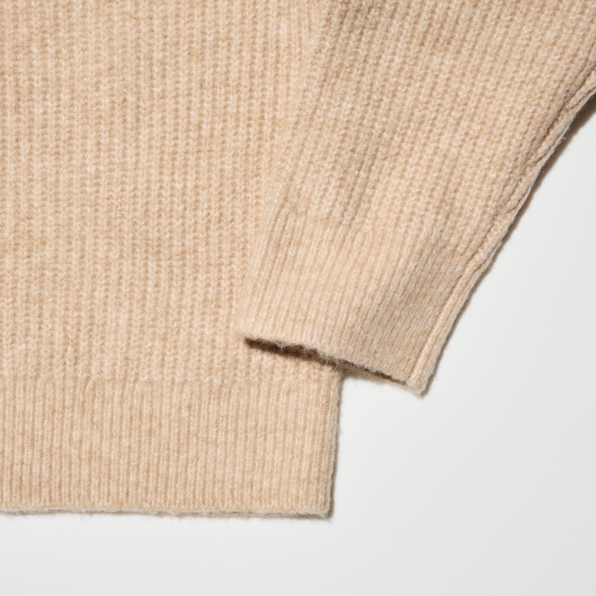 Ribbed knit.