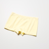https://image.uniqlo.com/UQ/ST3/us/imagesgoods/478186/feature/usgoods_478186_feature2.jpg