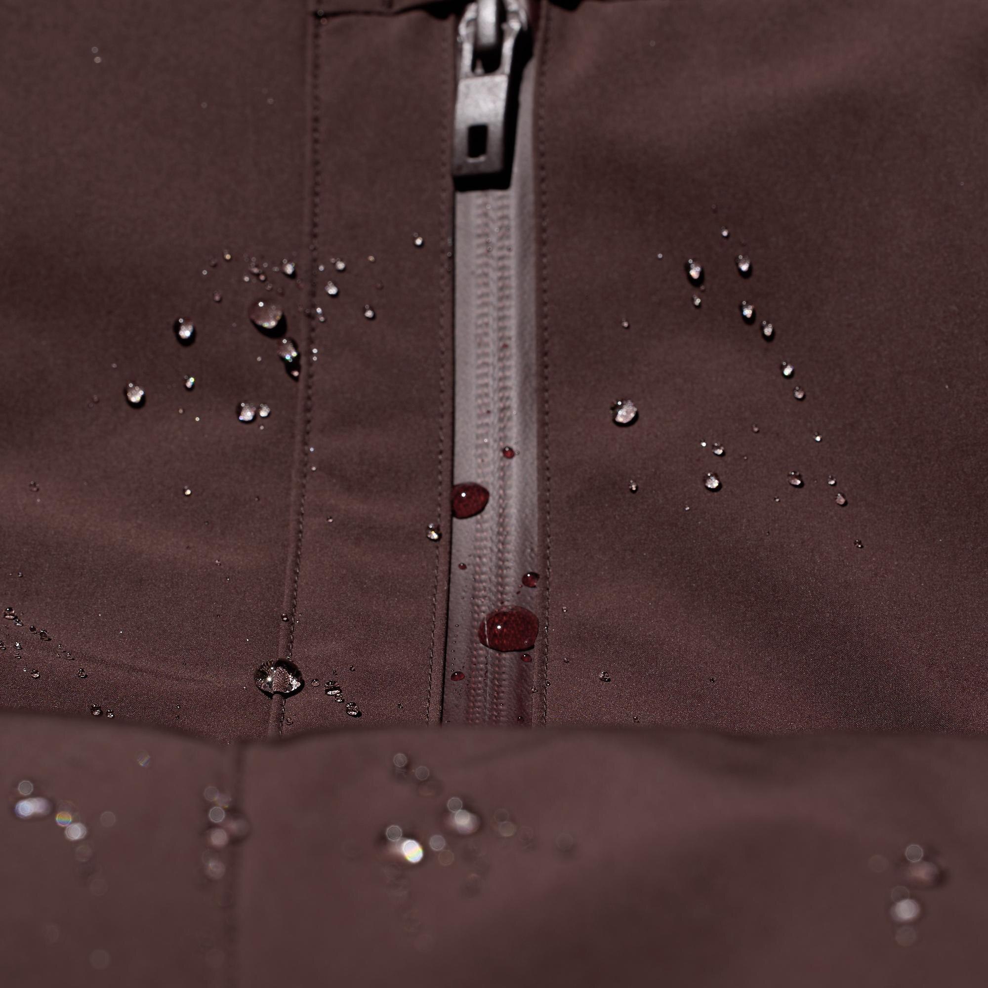 Water-repellent finish offers protection from light rain. *The fabric is coated with a water-repellent agent so the effect lasts longer. The finish is not permanent.