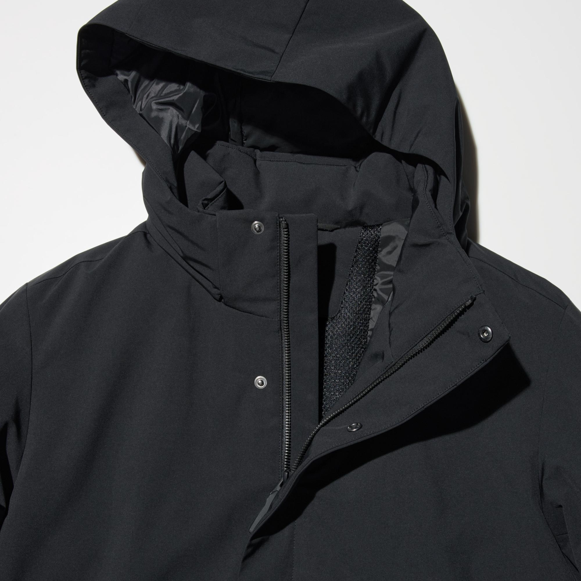 Front placket design helps block out the wind and rain for extra protection from the cold.