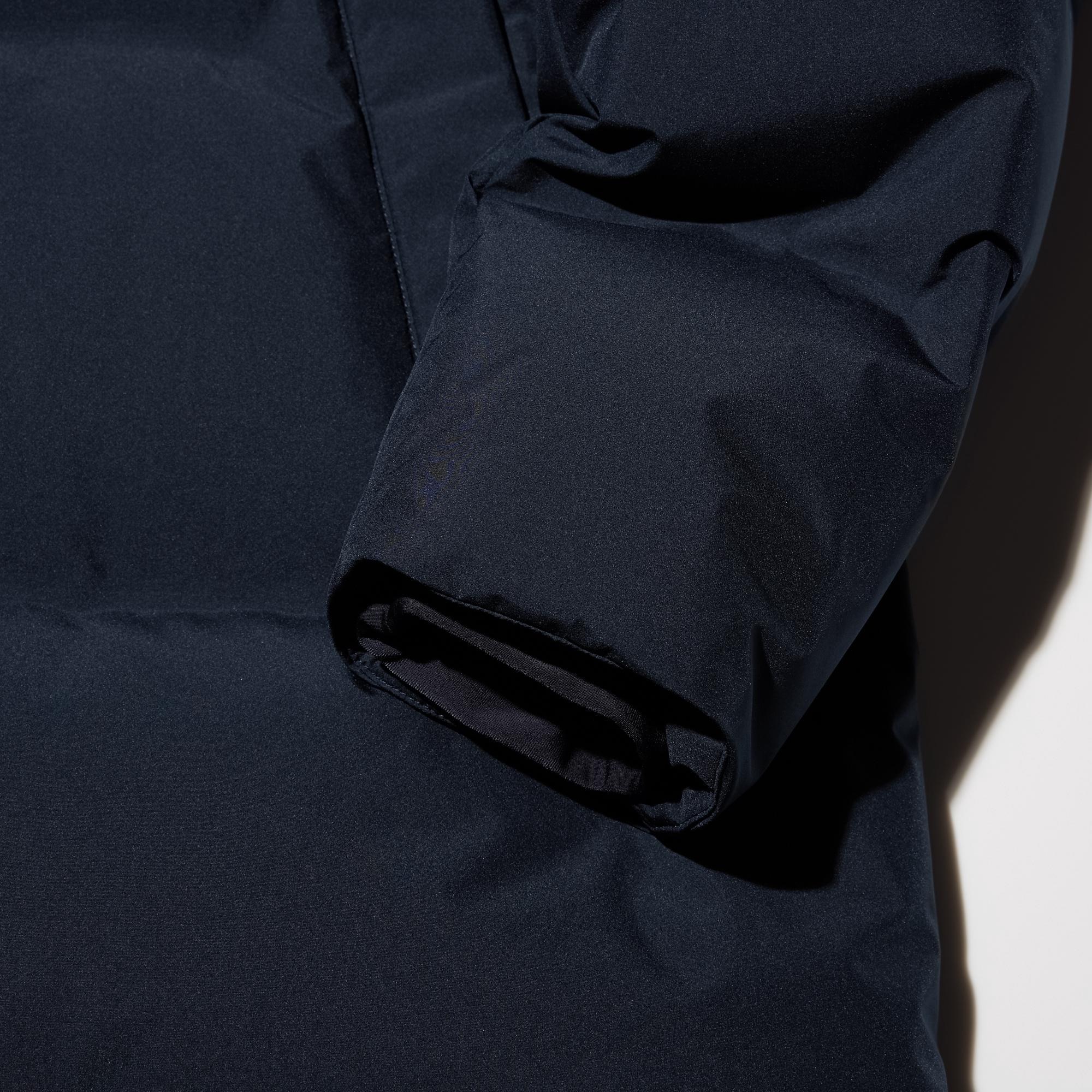 Ribbed cuffs provide a snug fit and keep cold air out.