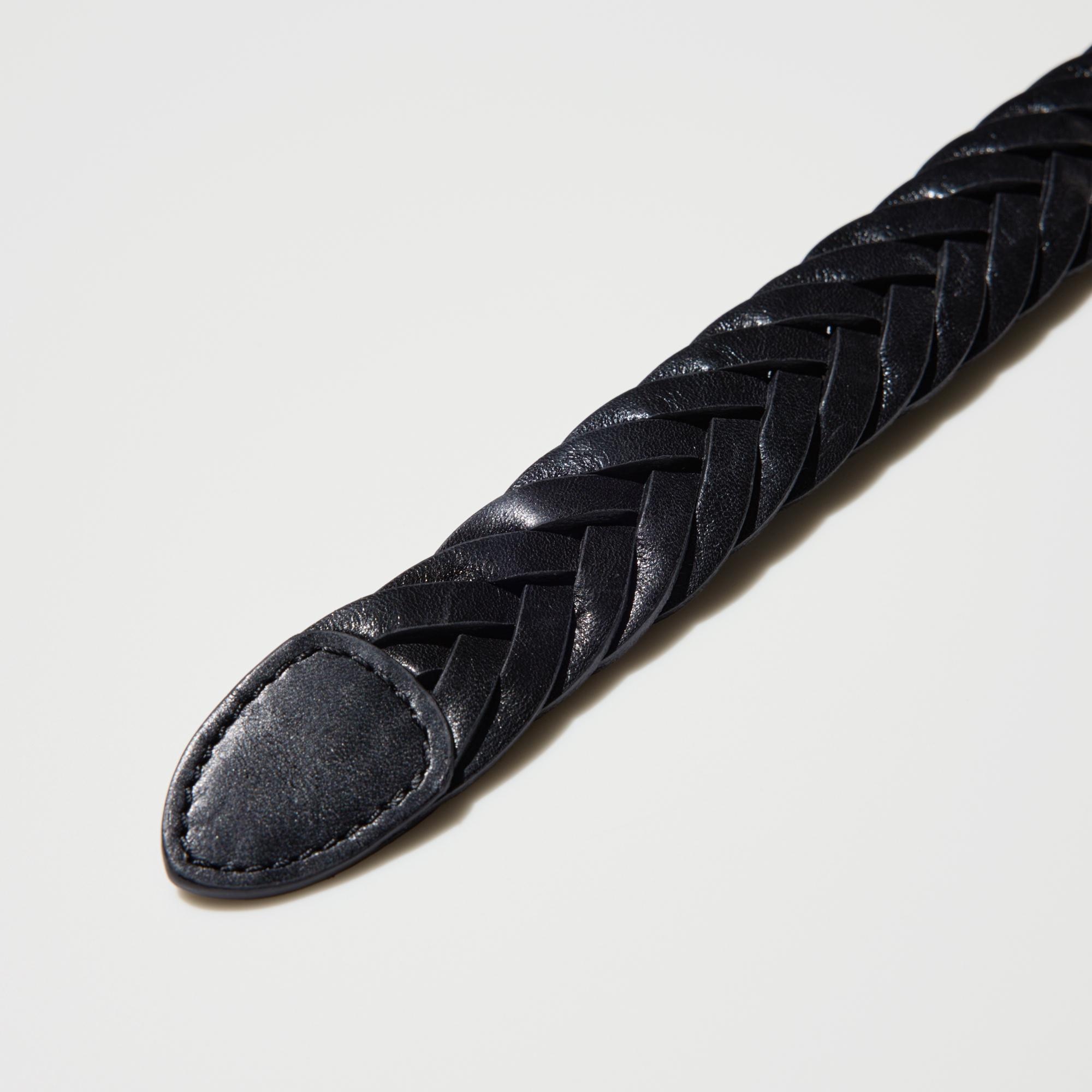 Updated tip shape passes easily through belt loops. Expertly woven to match the texture of the leather. Mesh design fastens at any position.