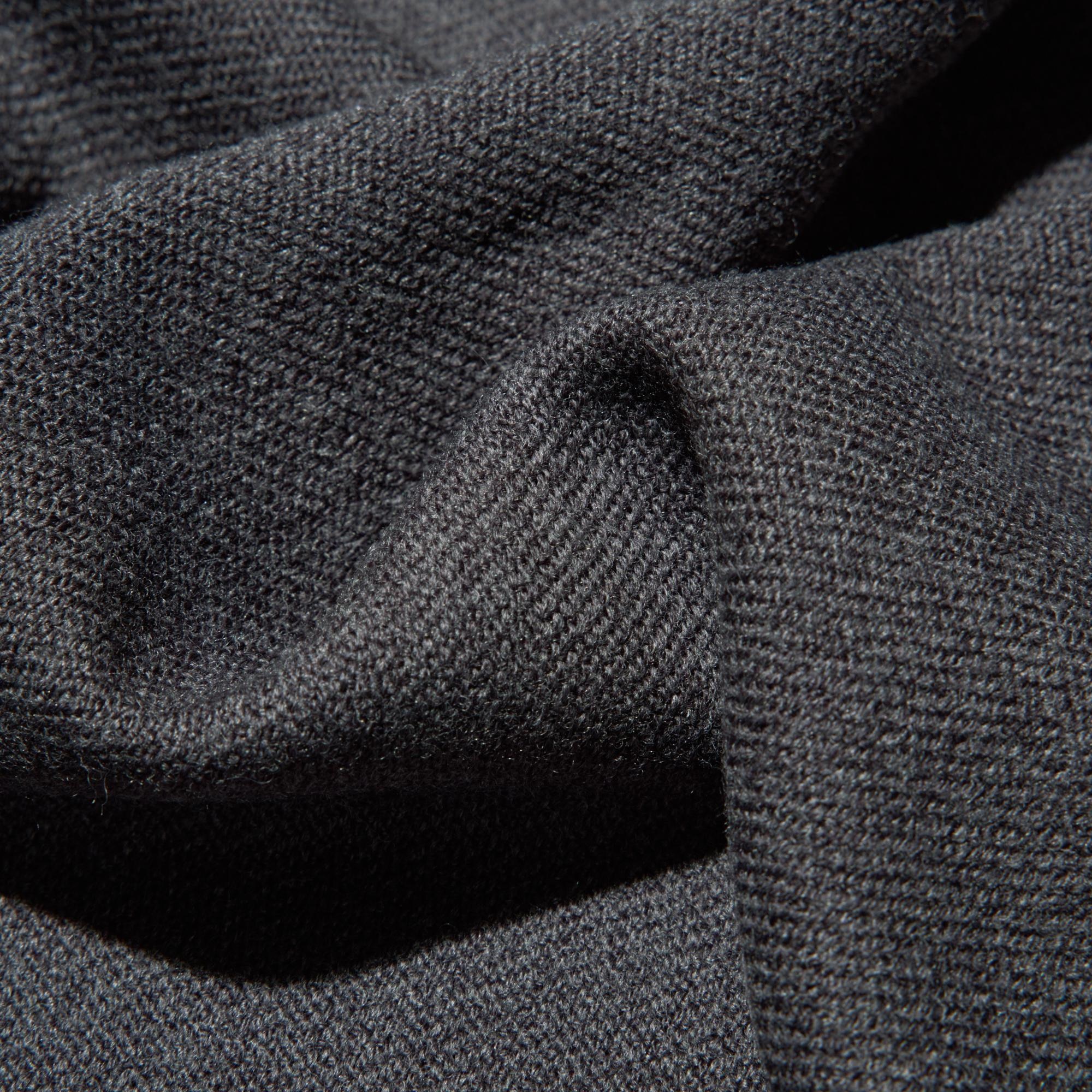 Made with fine natural wool for a soft feel without the itch. Premium fabric resists pilling and has a brushed feel.