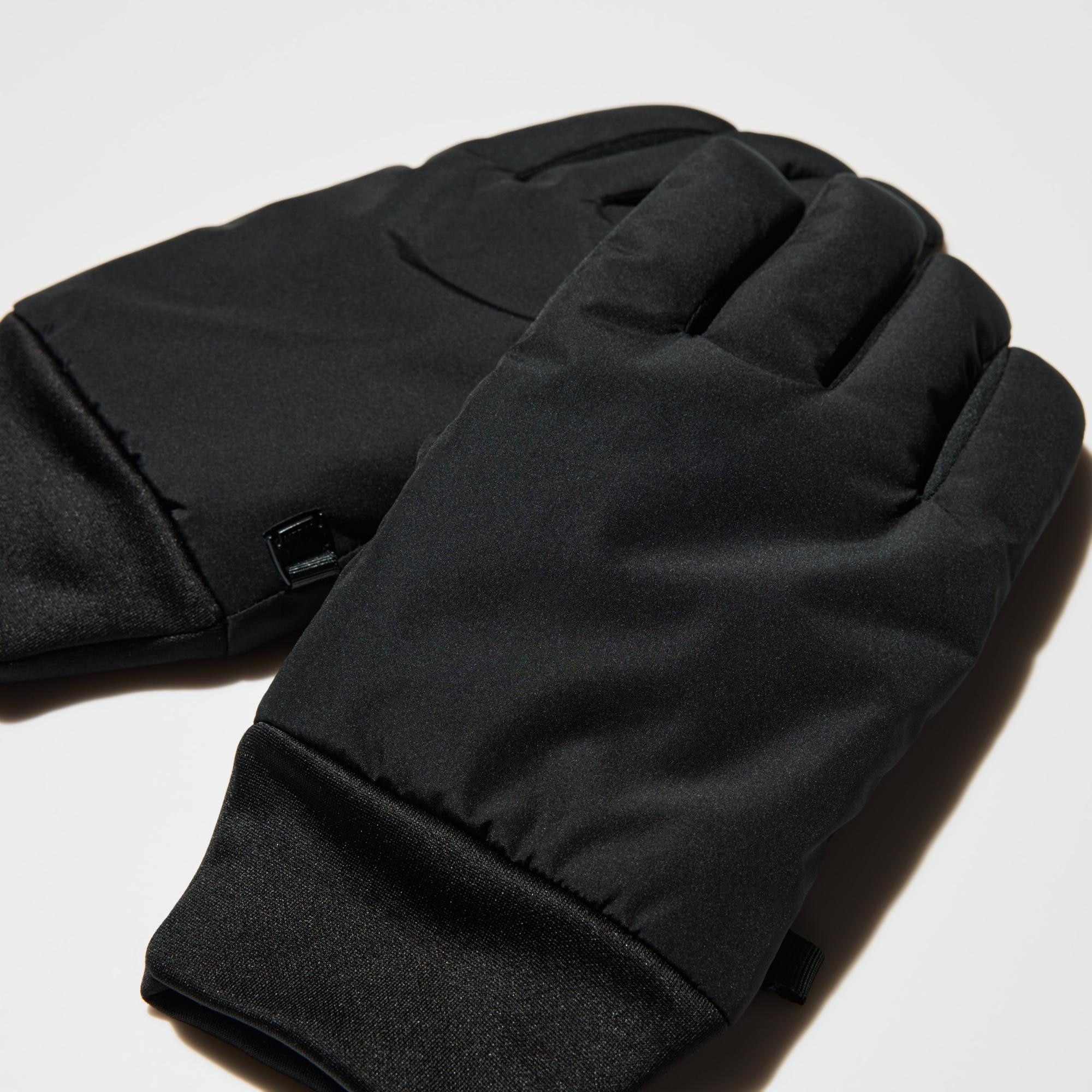 Padded at the back of the hand for warmth.