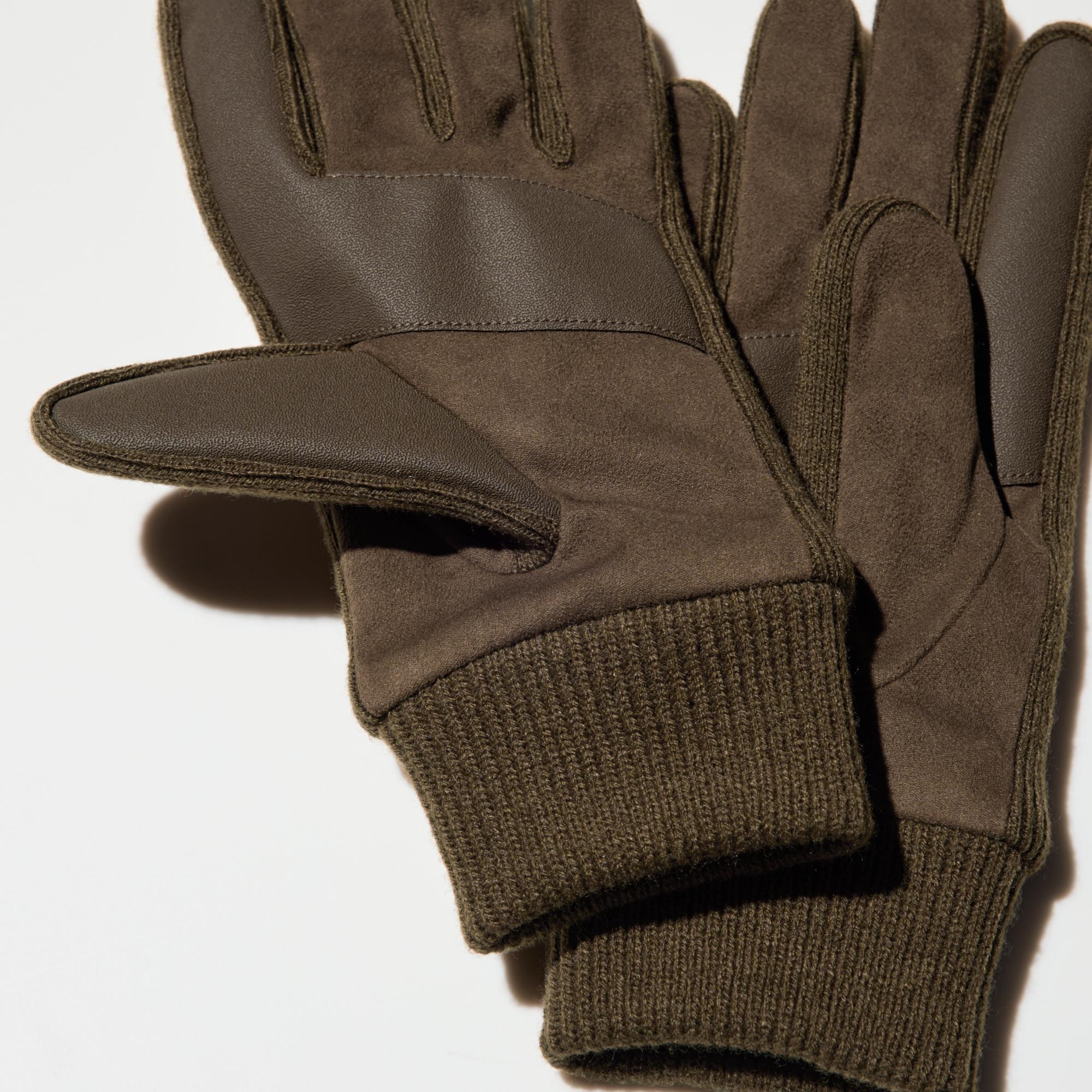 Ribbed knit fabric at the wrist helps keep cold air out. Anti-slip material on the palm.
