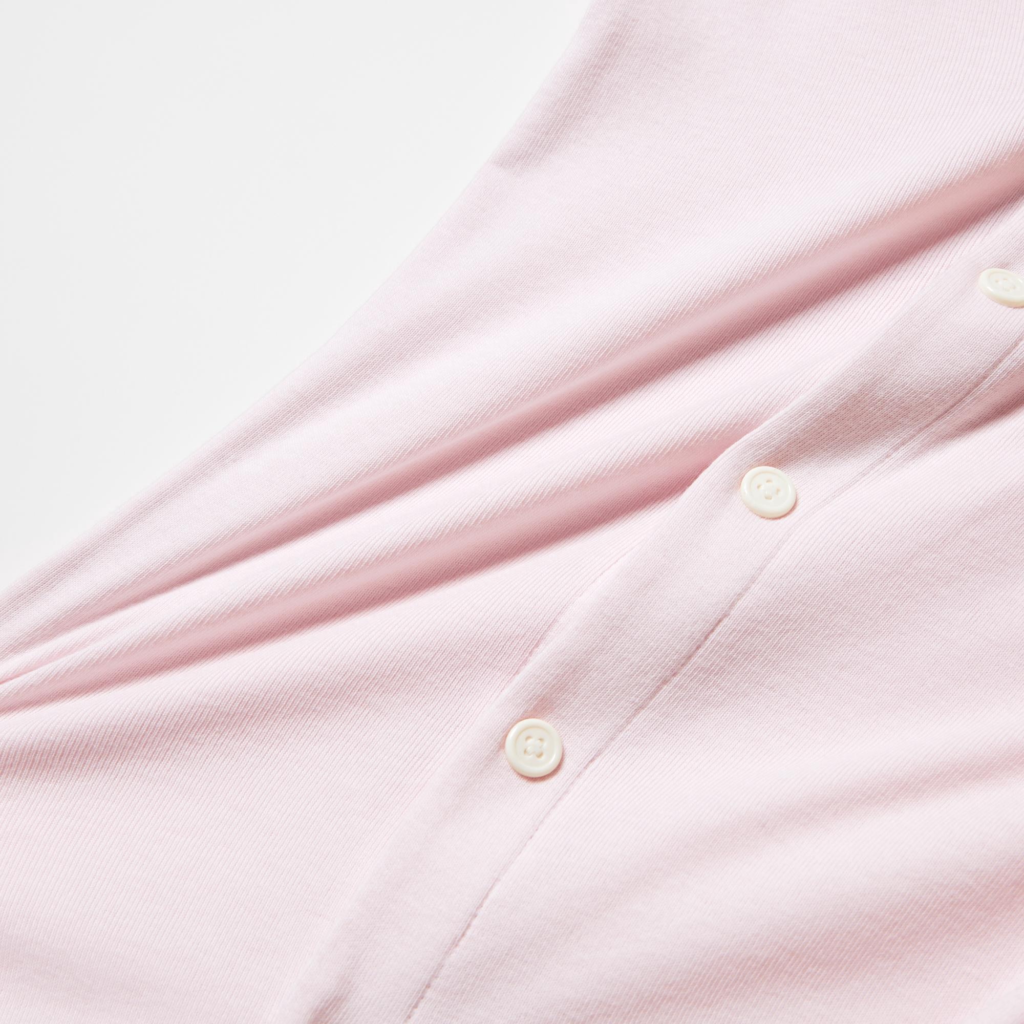 Comfortable, contouring fabric for freedom of movement and easy outfit changes.