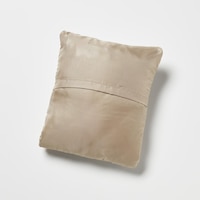 https://image.uniqlo.com/UQ/ST3/us/imagesgoods/478428/feature/usgoods_478428_feature3.jpg