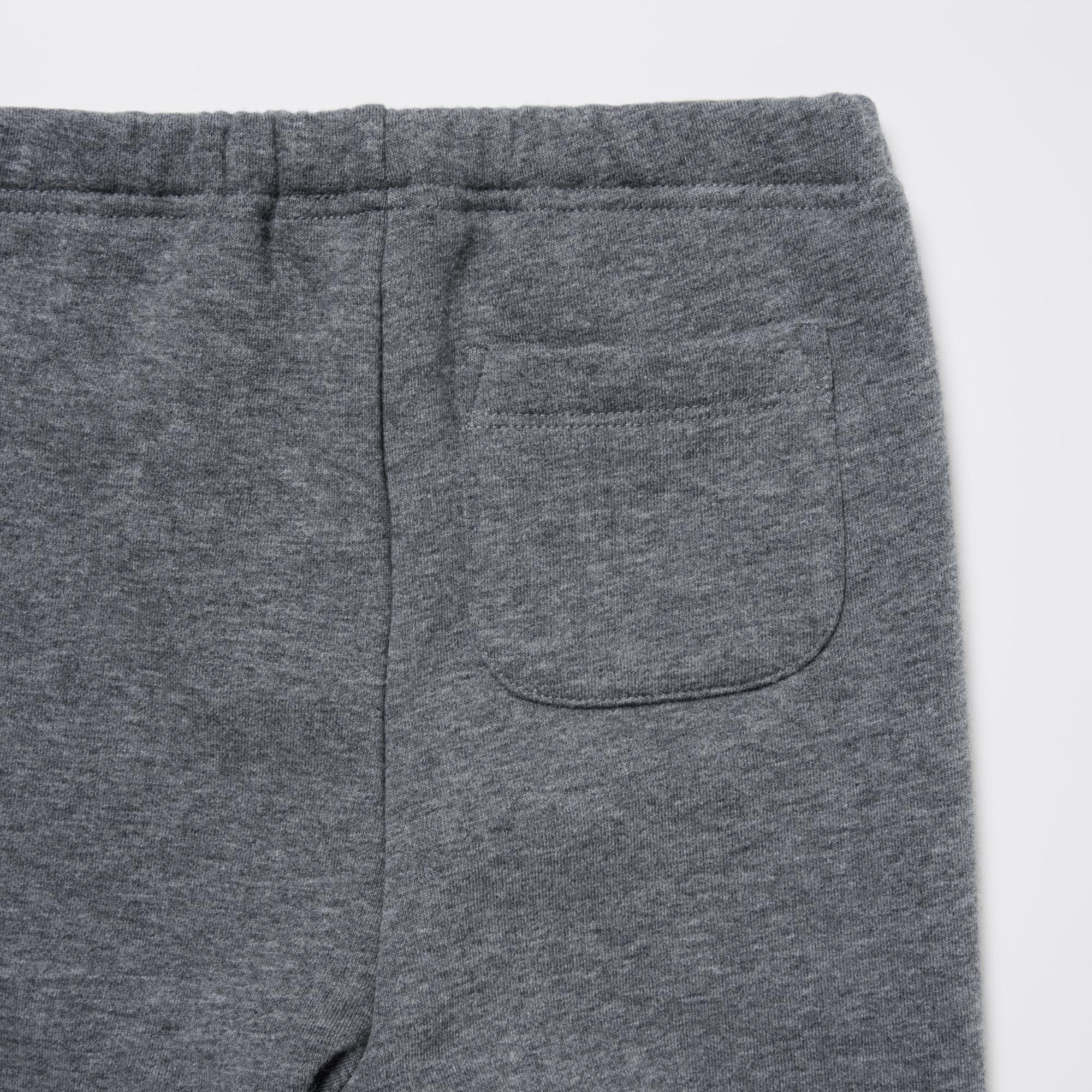 The rear pocket makes it easy to tell the front from the back, so kids can dress themselves.