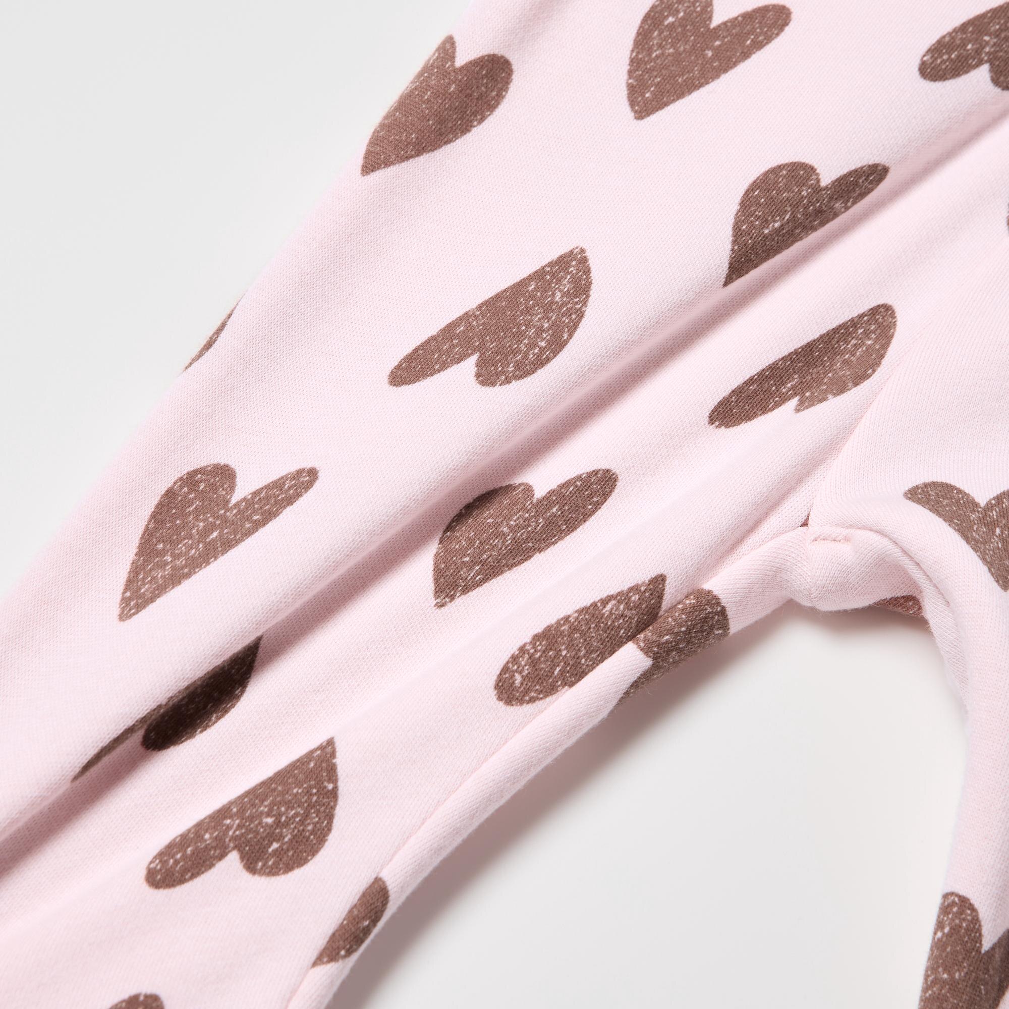 Contouring fabric for a comfortable fit and easy dressing.