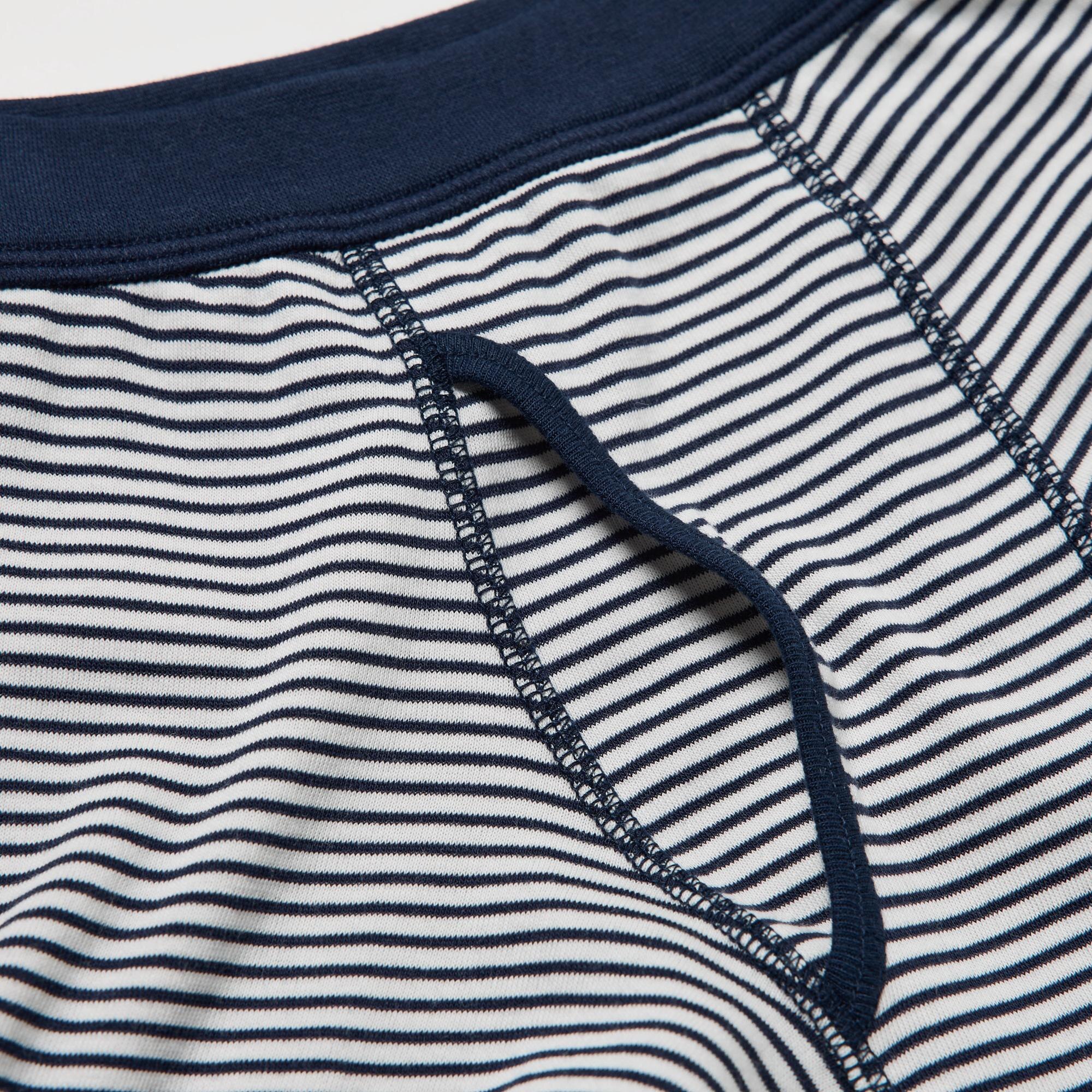 Unrestrictive front fly design.