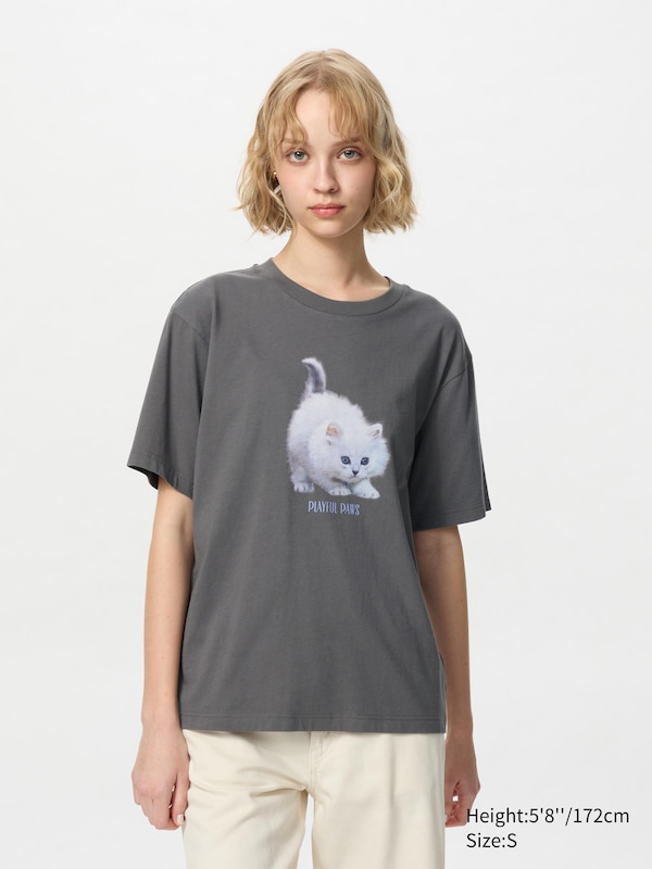 CAT PHOTOGRAPHS UT Graphic T-Shirt