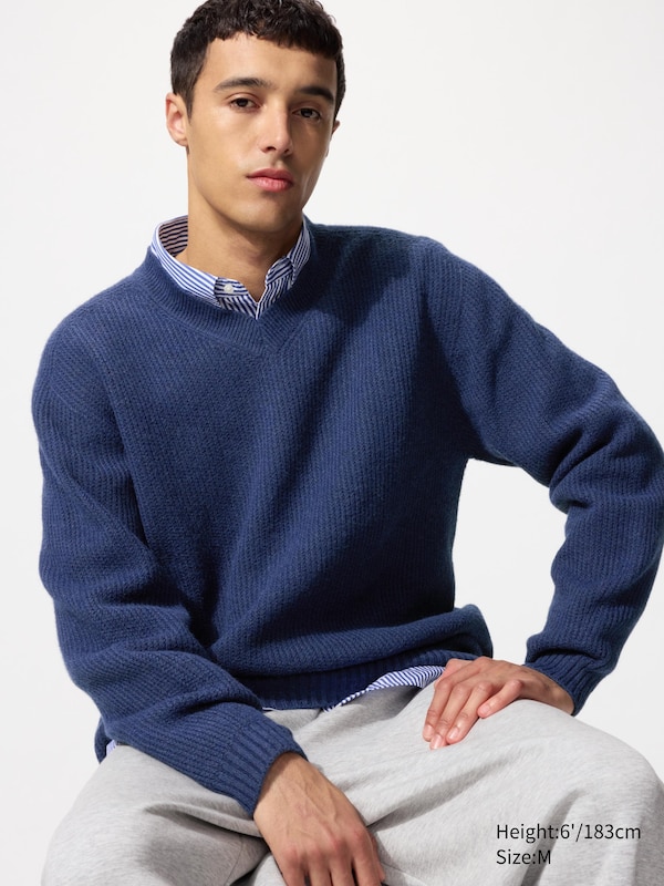 3D Souffle Yarn V-Neck Sweater