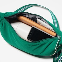 https://image.uniqlo.com/UQ/ST3/us/imagesgoods/479243/feature/usgoods_479243_feature1.jpg