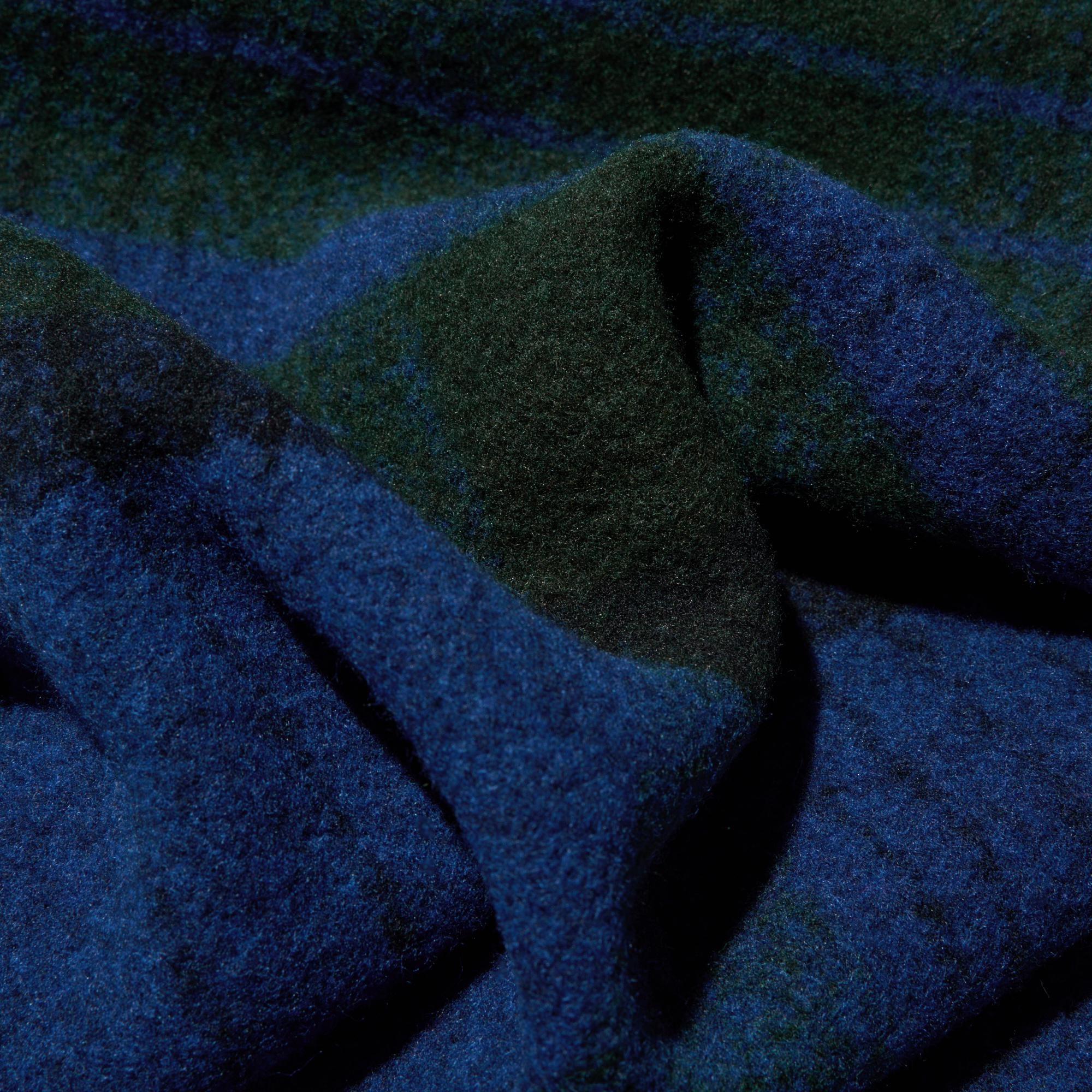 Specially treated yarn traps air for lightness and warmth.