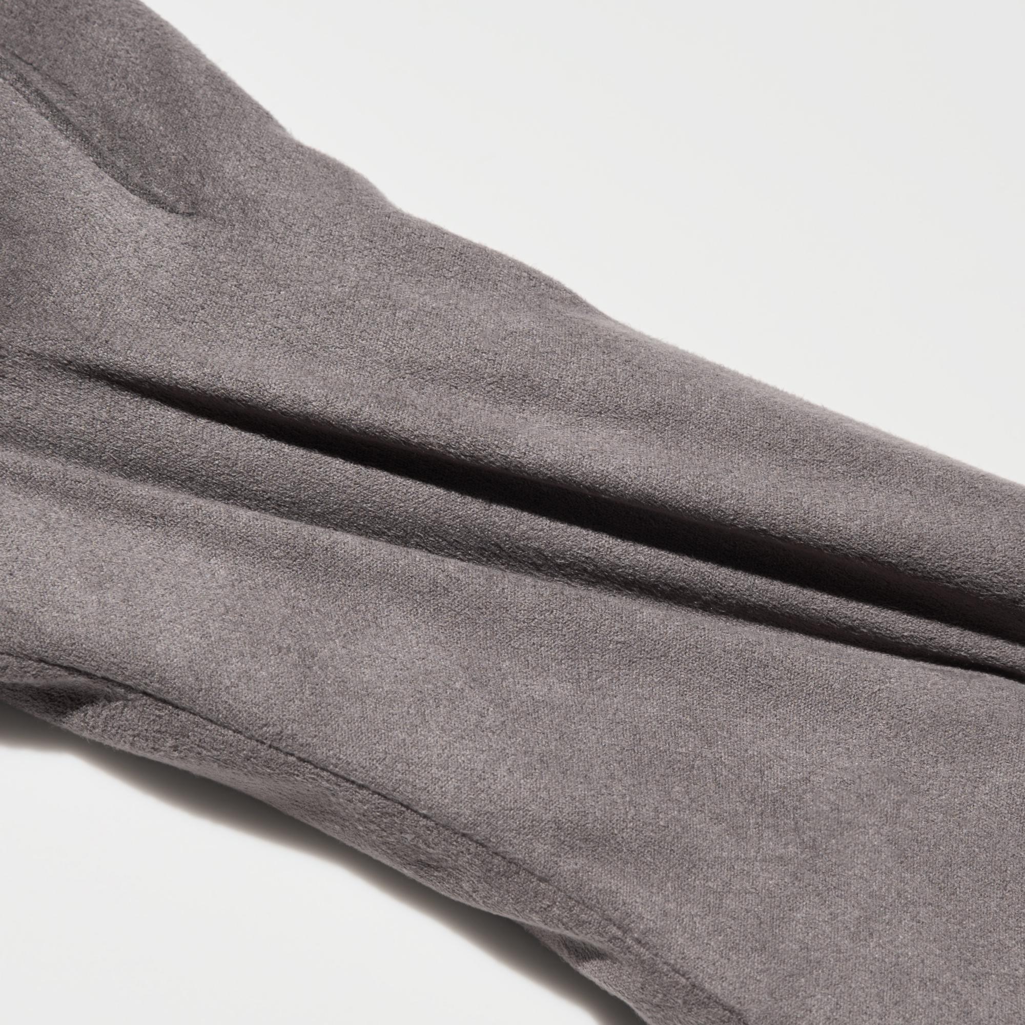 Contouring fabric creates a perfect fit.