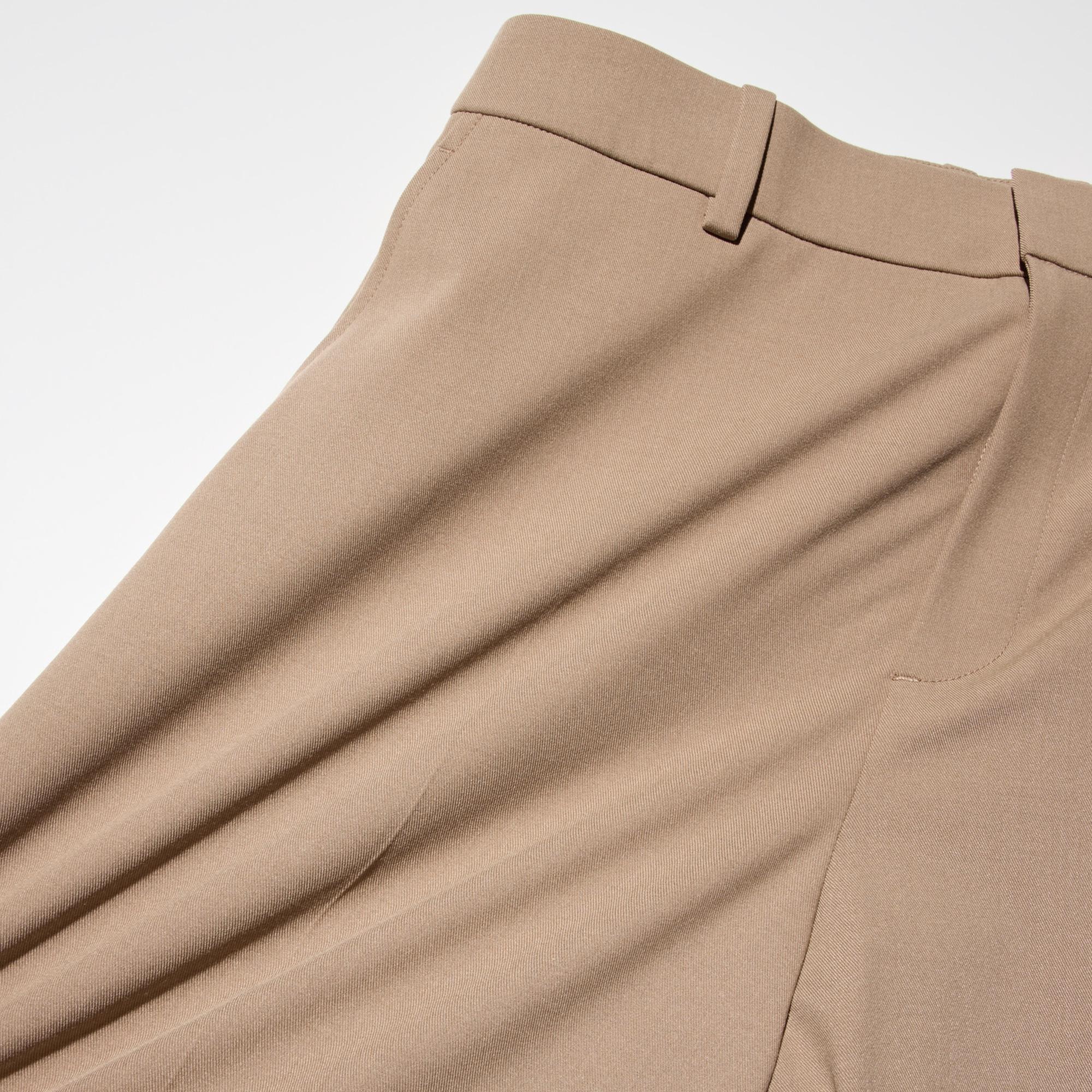 Flat design at the waist with stretch for lasting comfort. Two-way stretch fabric. Wrinkle-resistant for easy care. *Shape to dry after washing.