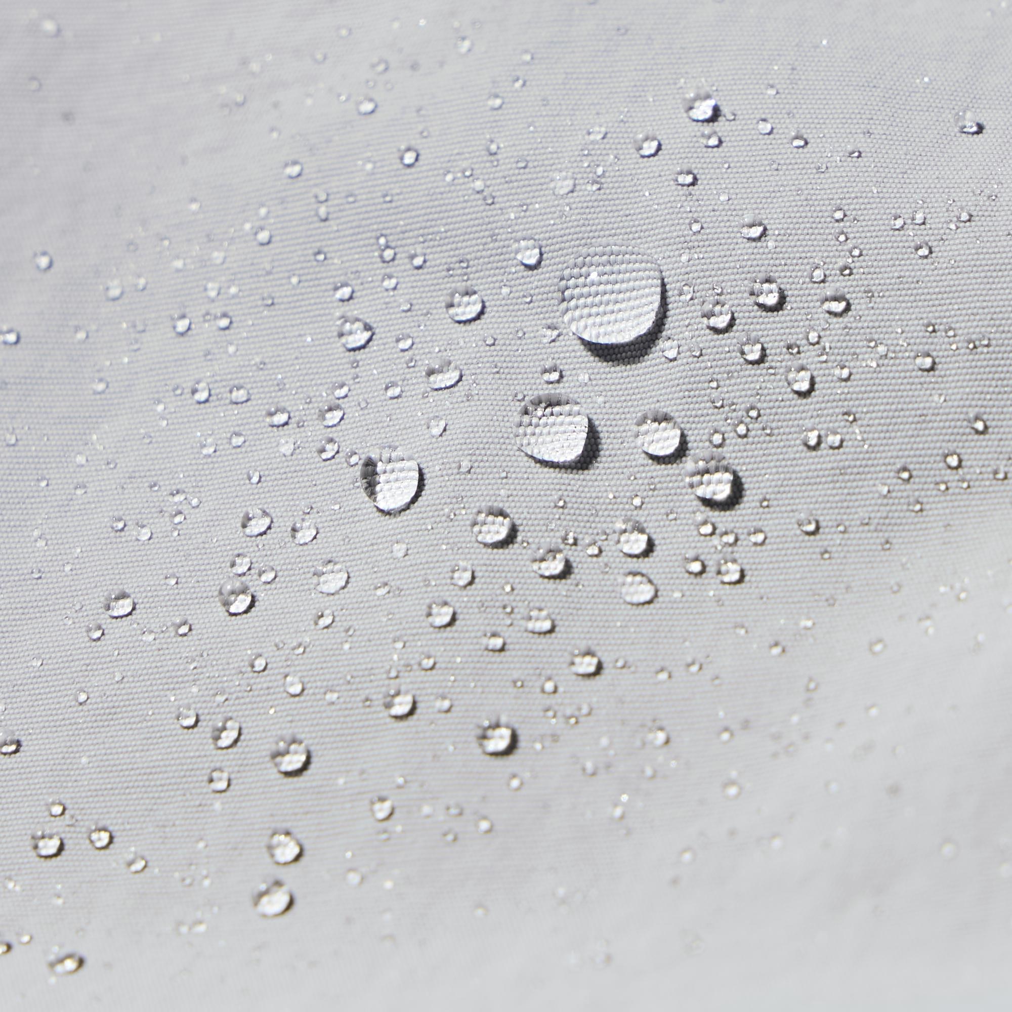 Water-repellent finish protects against light rain. *The finish is not permanent.