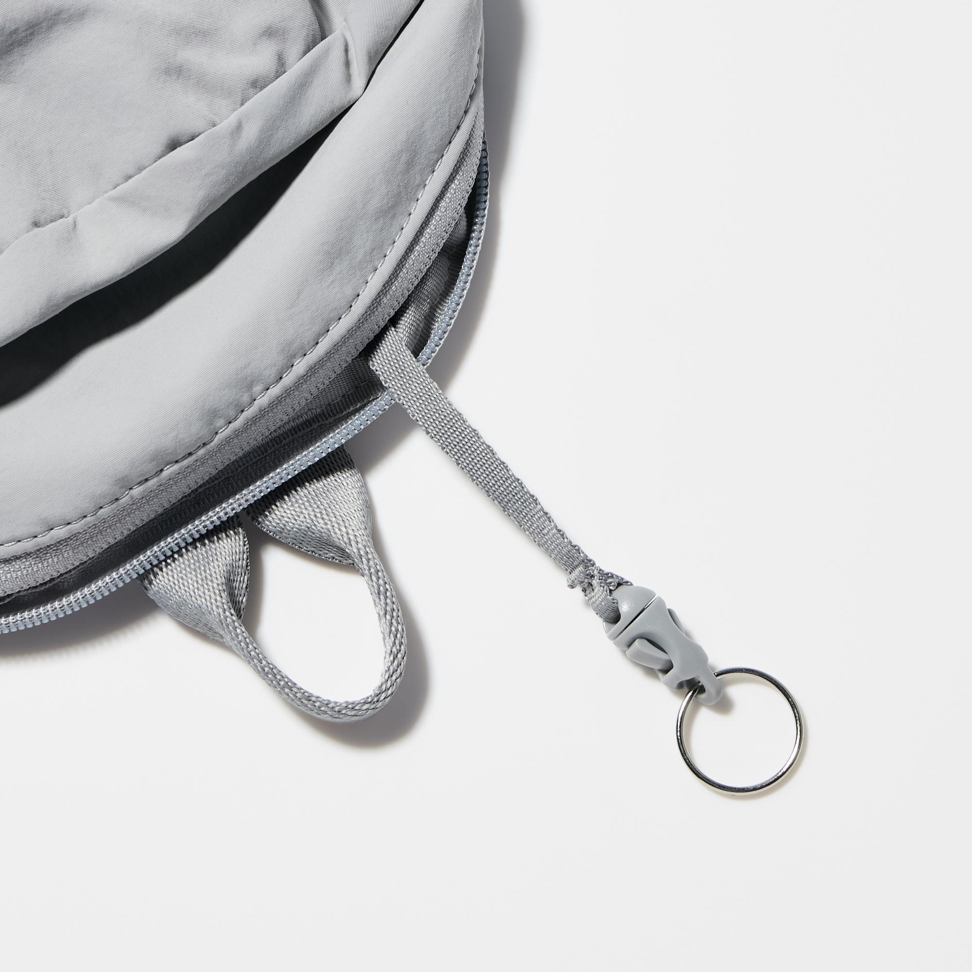 Detachable key holder inside.