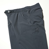 https://image.uniqlo.com/UQ/ST3/us/imagesgoods/479375/feature/usgoods_479375_feature4.jpg