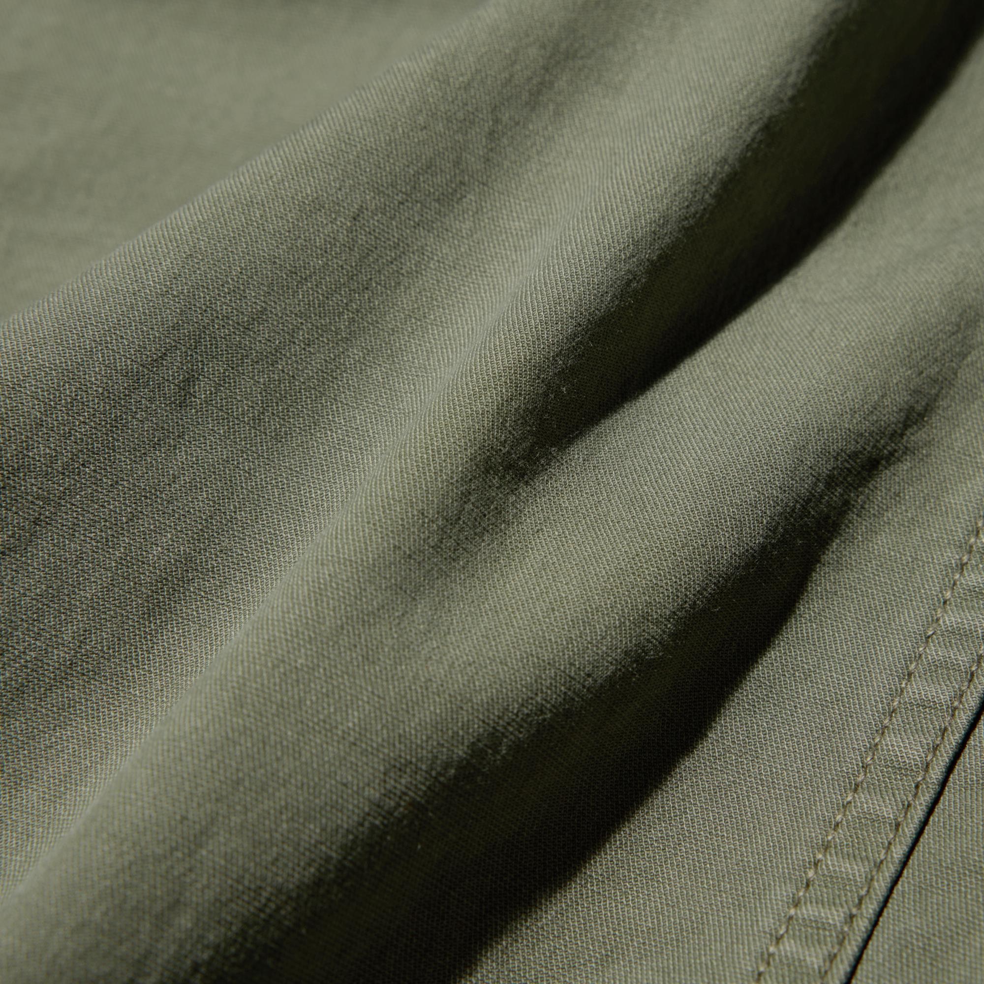 Cotton fabric for a casual look.