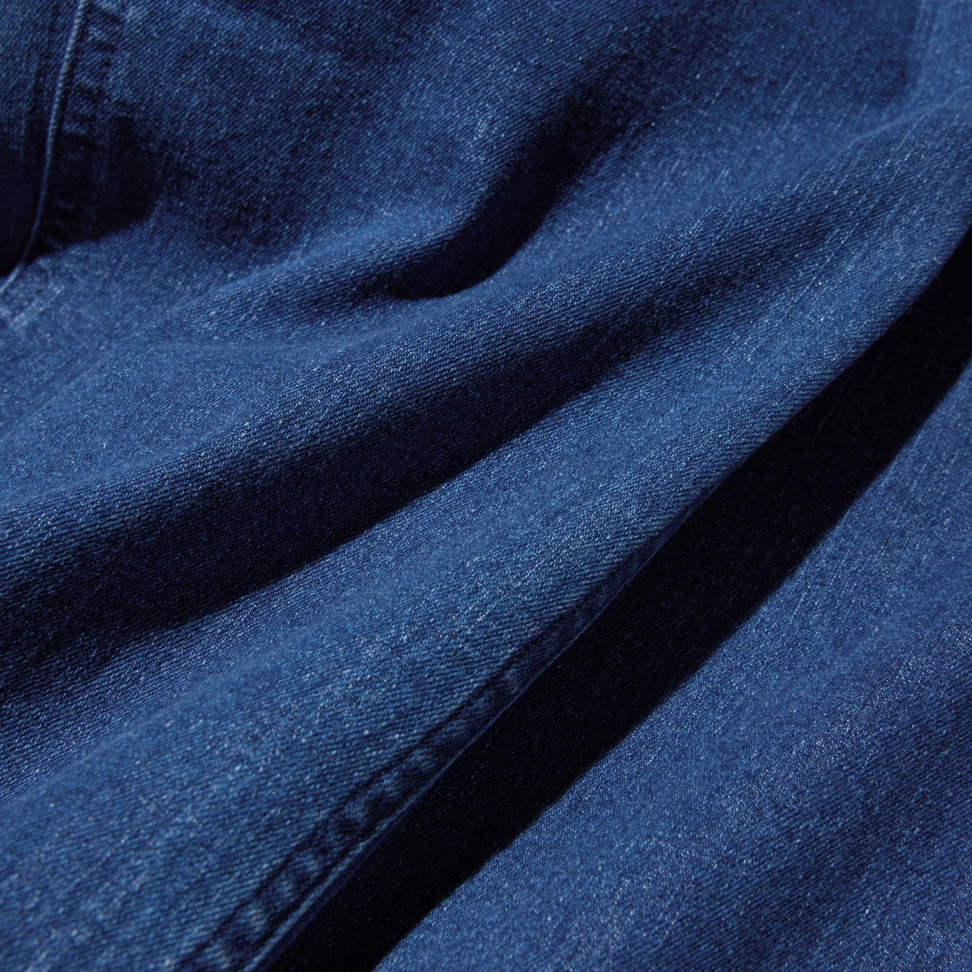 Stretch denim fabric for a casual look.