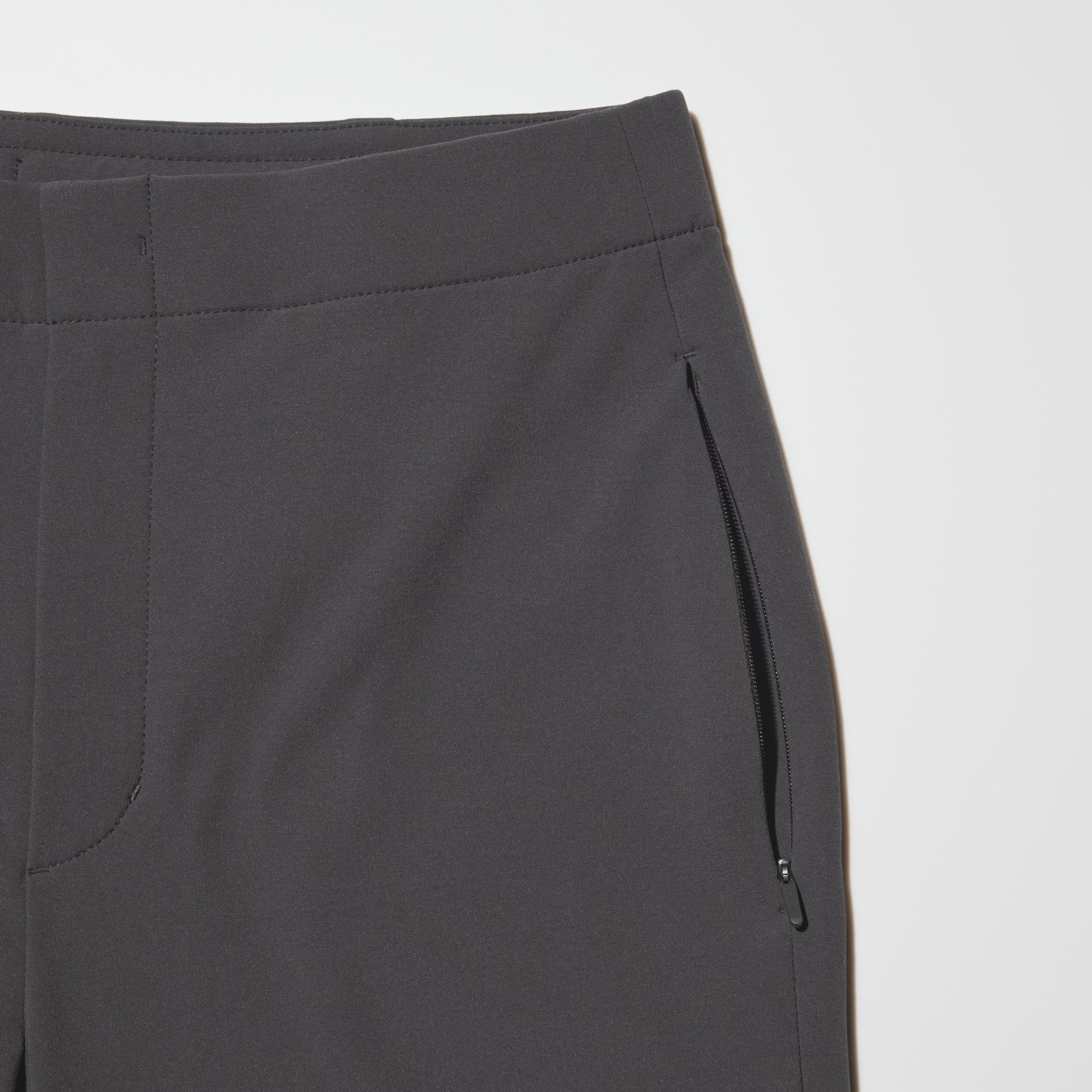 The side pockets have slide fasteners to prevent items from falling out, making them perfect for active wear.