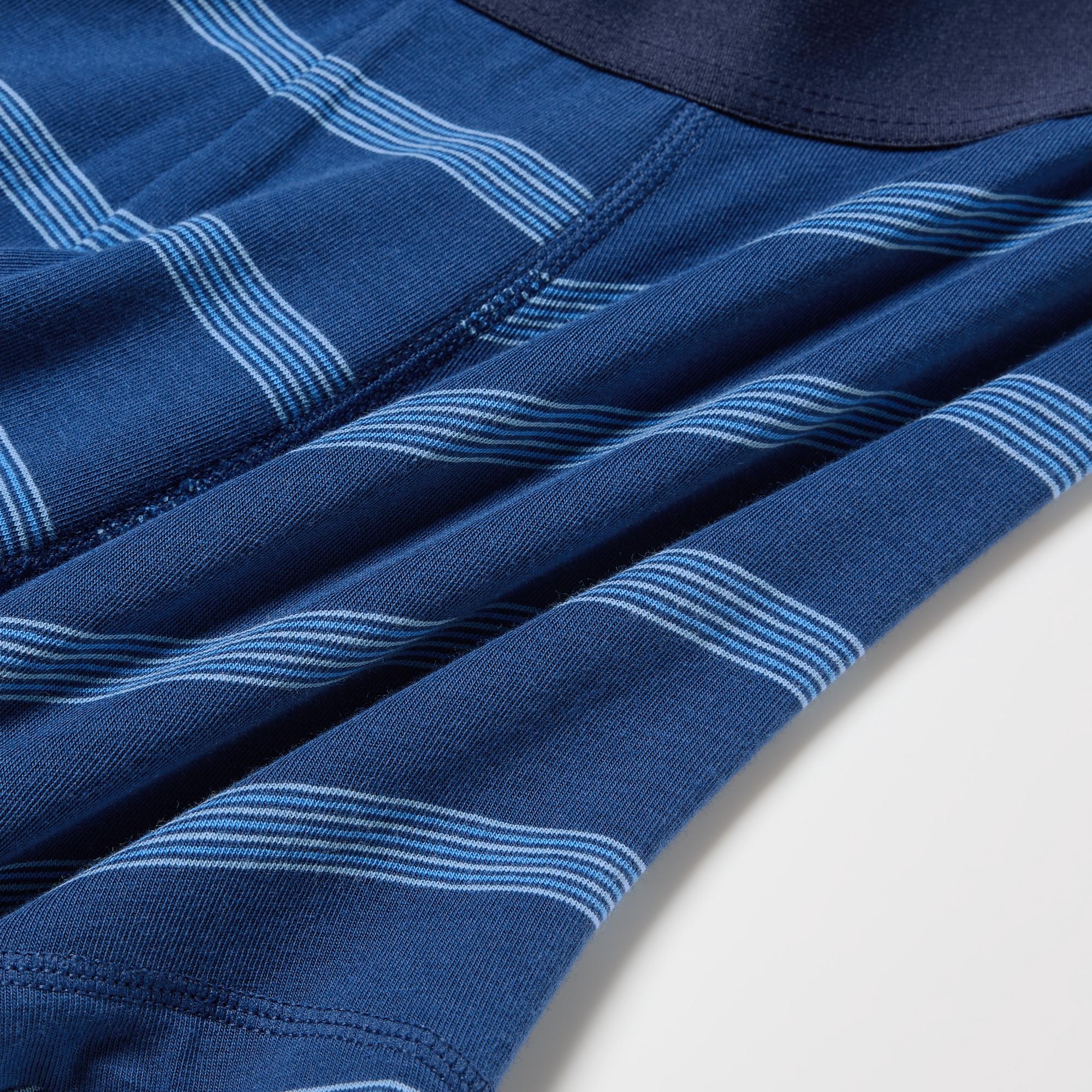 Deodorizing and odor control features keep odors at bay. Contouring jersey fabric for easy movement.