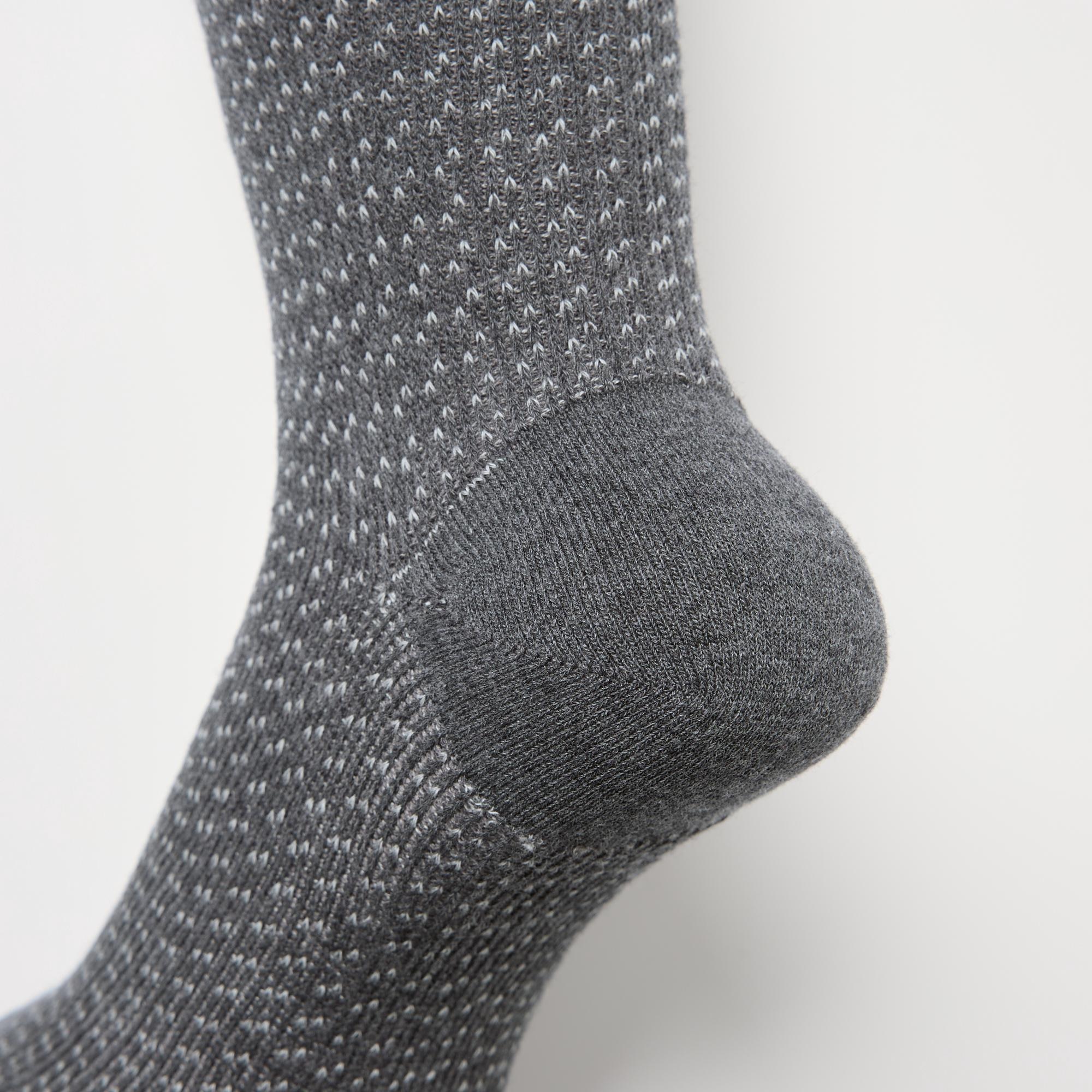 Three-dimensional heel design for a snug, secure fit.